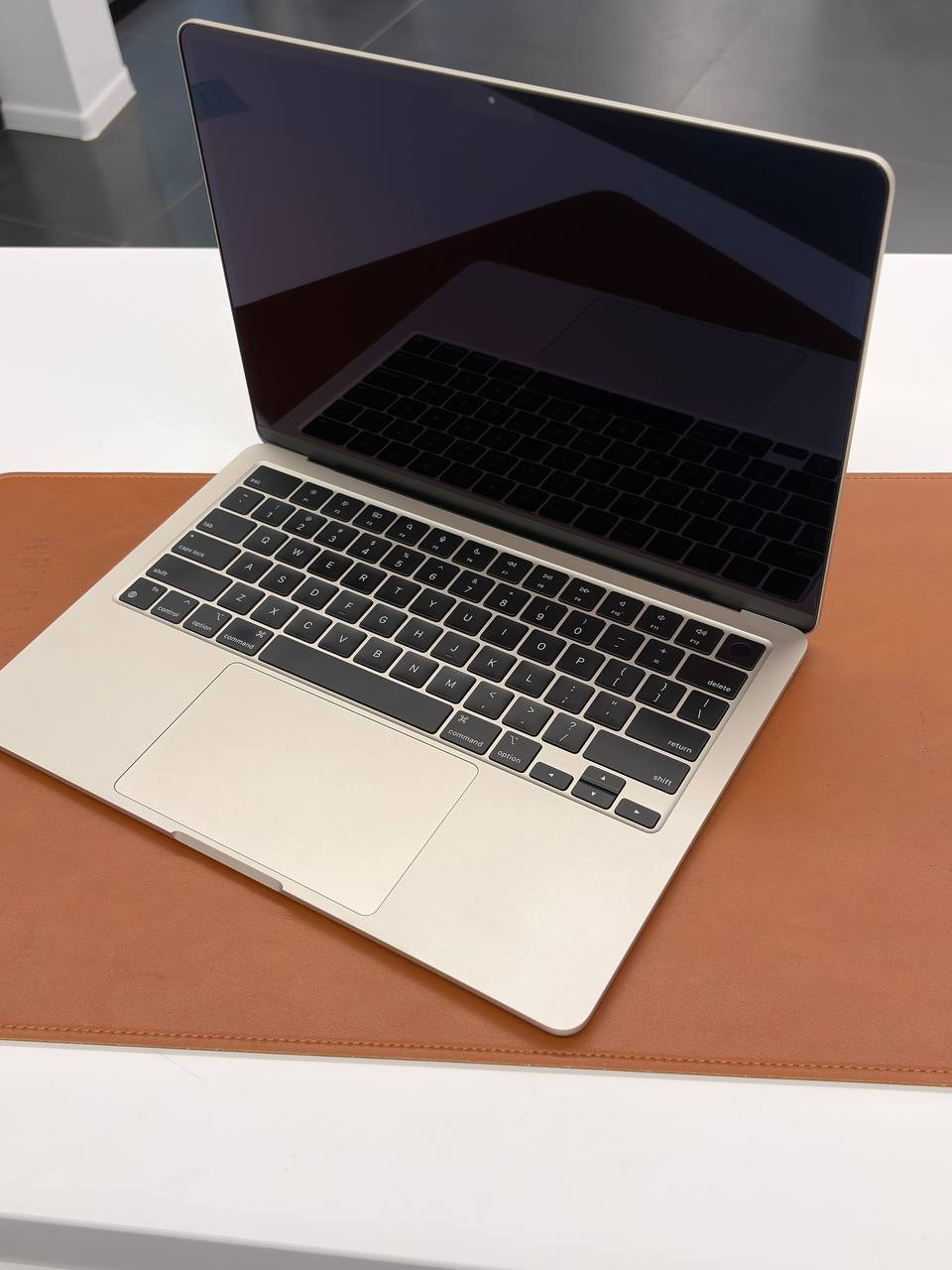 MacBook Air M3 8/256 ГБ