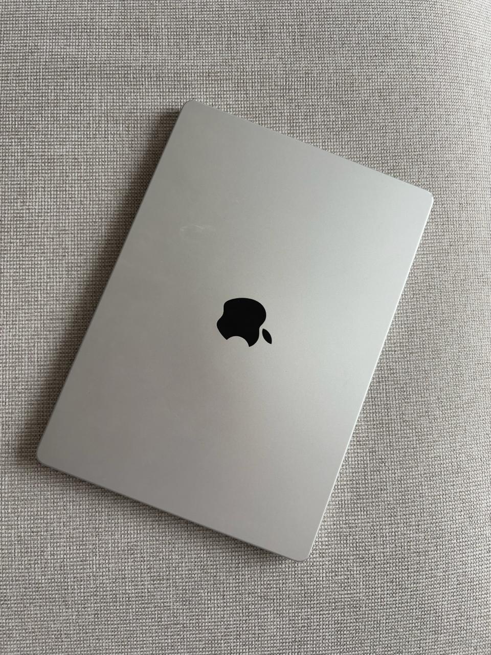 MacBook Pro 14" M3 Pro (2023), 18/512 ГБ