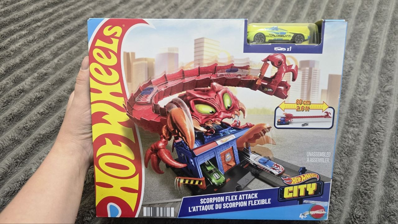 Hot Wheels новая машинка, не распечатана