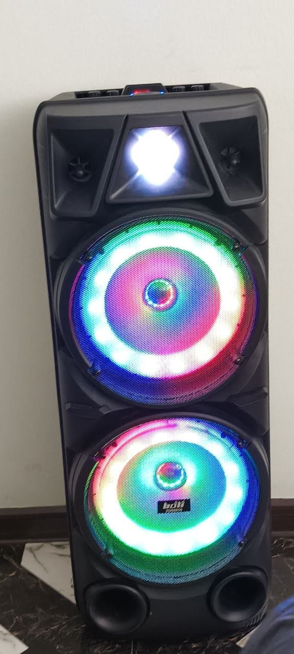Портативная Bluetooth-колонка Buli ZQS8810 с RGB-подсветкой