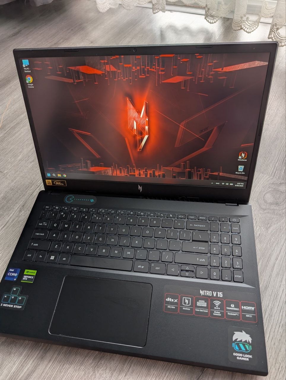 Ноутбук Acer Nitro V15 (RTX 4060, i9-13900H, 16GB, 1TB SSD)