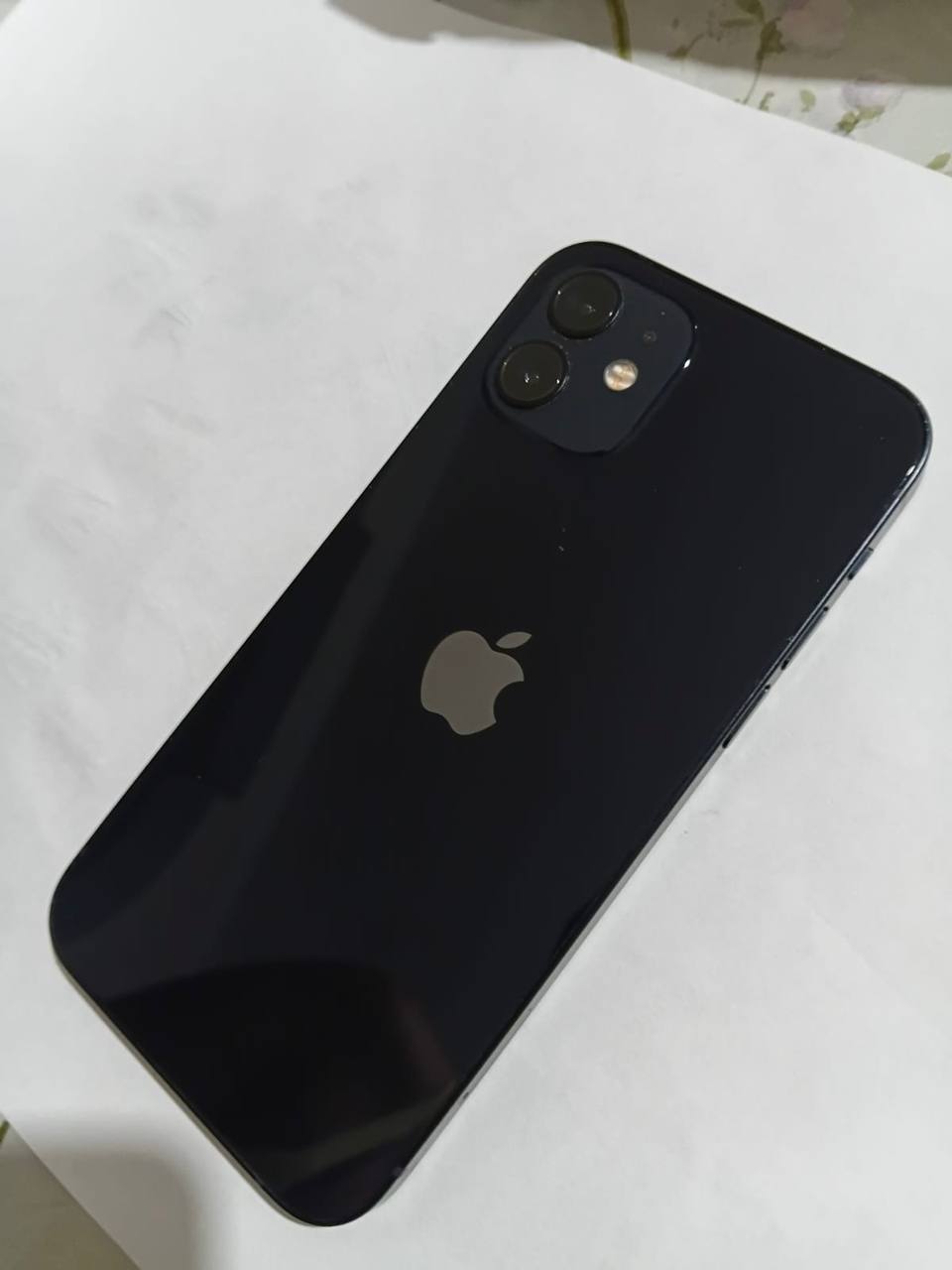 iPhone 12 64GB