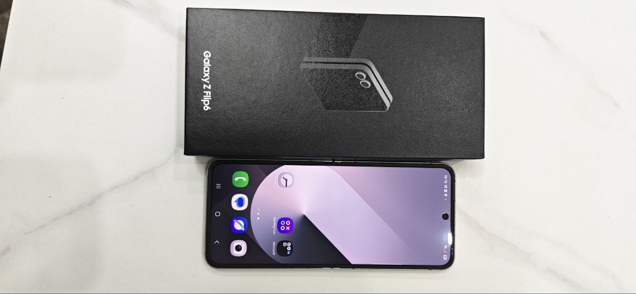 Samsung Galaxy Z Flip6 8/256