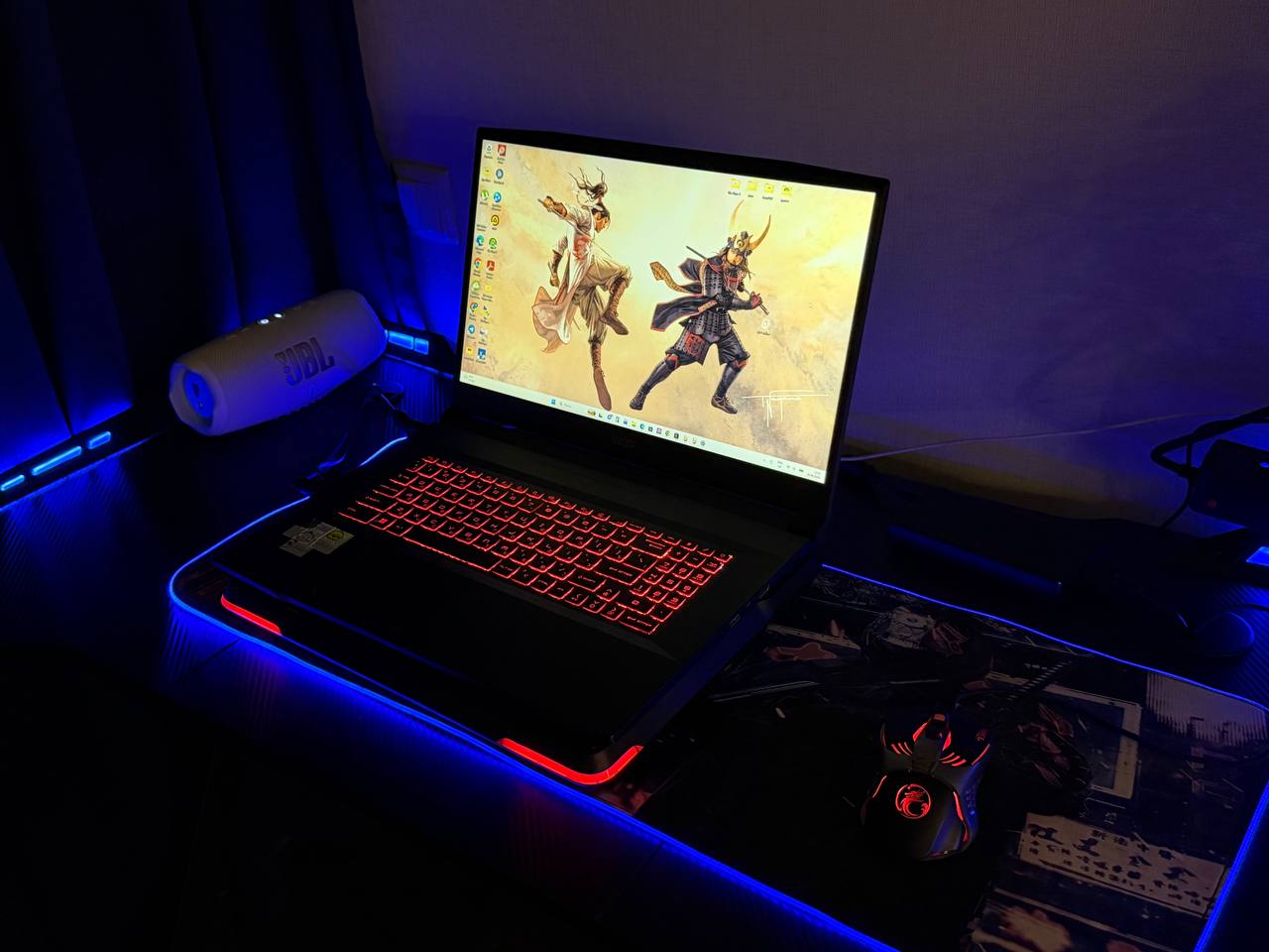 Игровой ноутбук MSI Katana GF76 12UC-257XRU