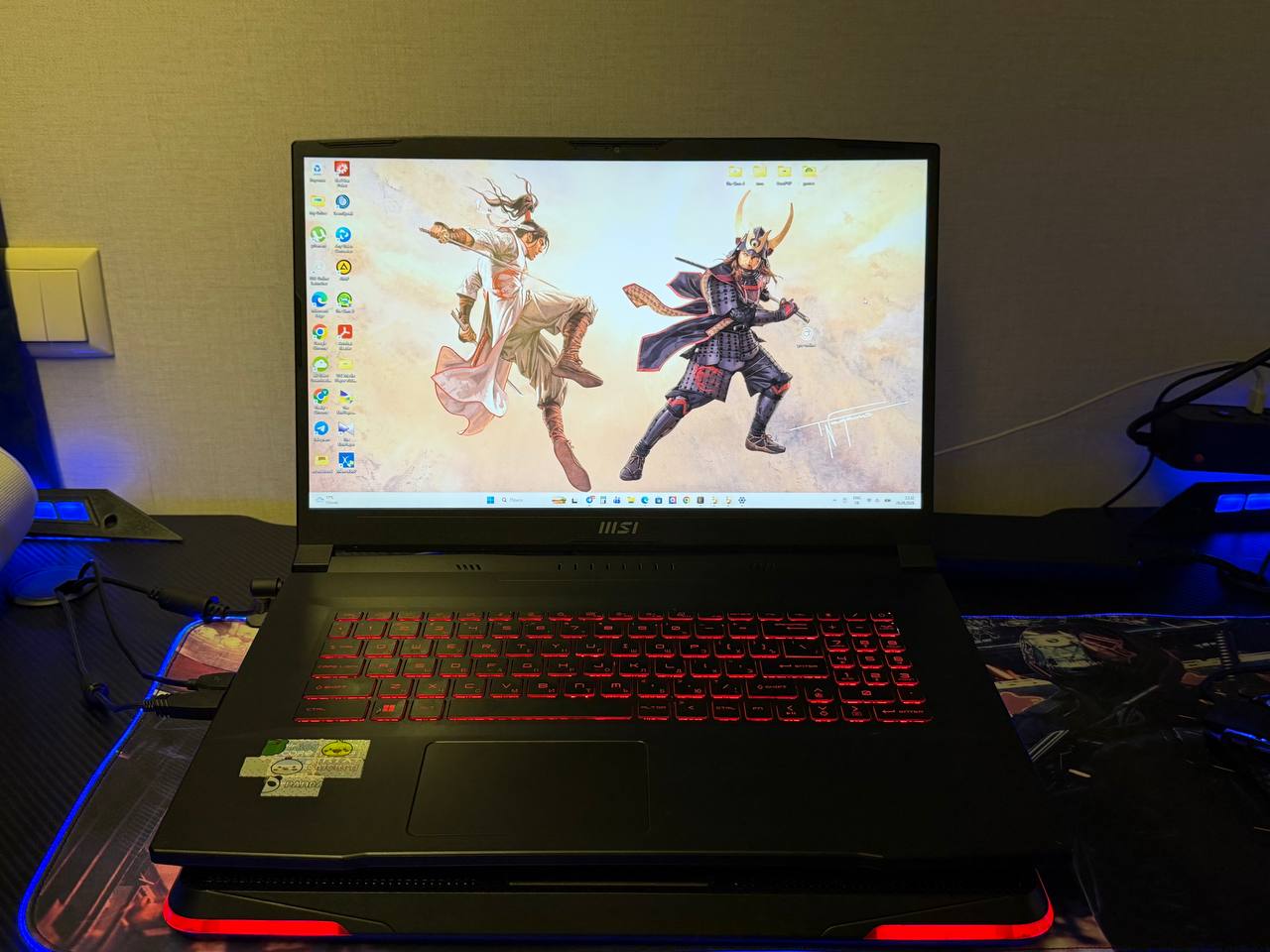 Игровой ноутбук MSI Katana GF76 12UC-257XRU