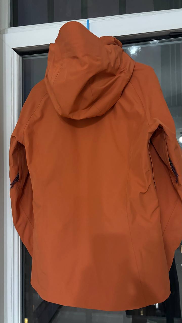 Горнолыжная куртка женская PATAGONIA GORE-TEX, размер S