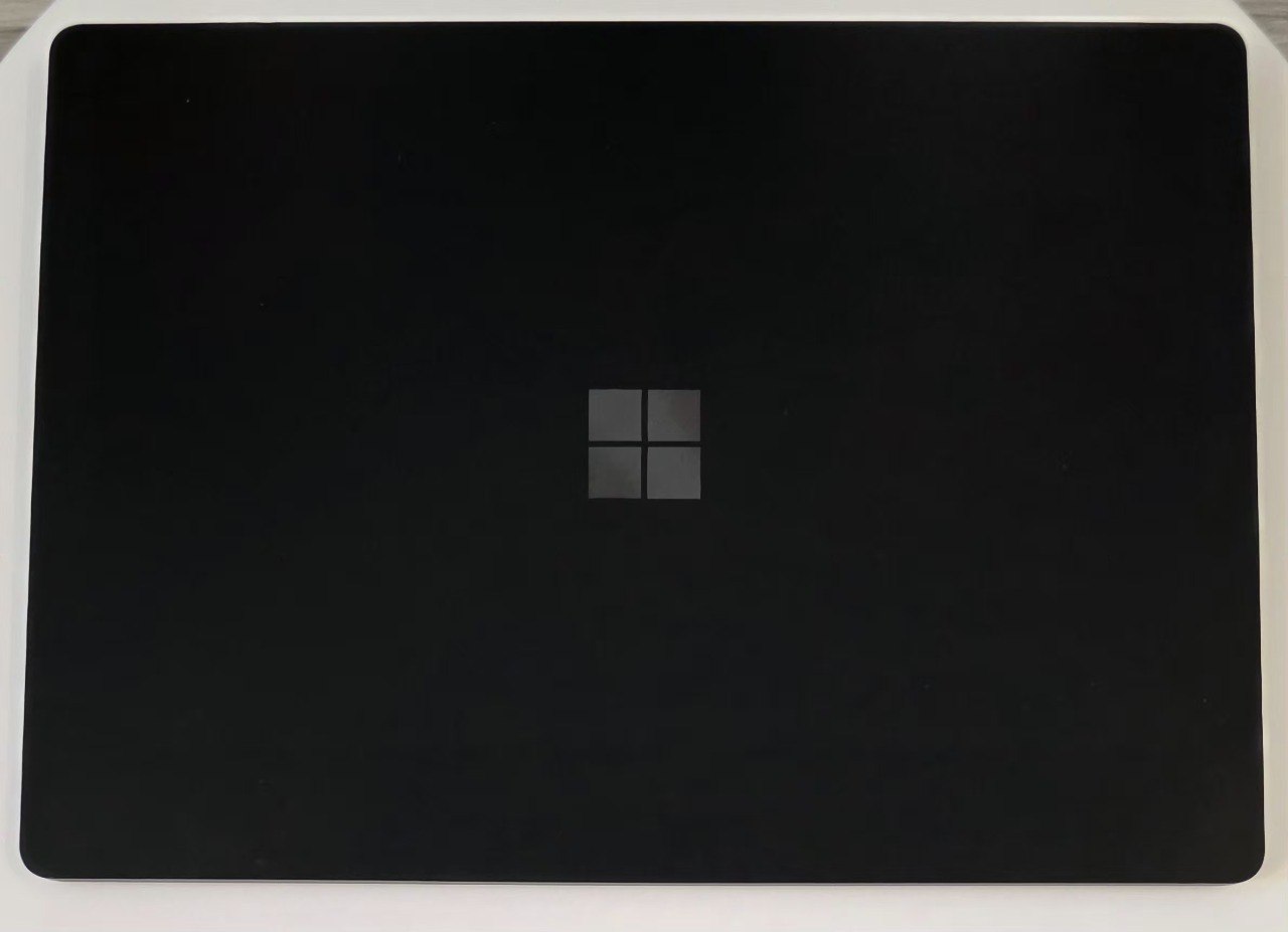 Ноутбук Microsoft Surface Laptop 3 Touchscreen 13.5" i5 1035G7 / 8GB / 256GB