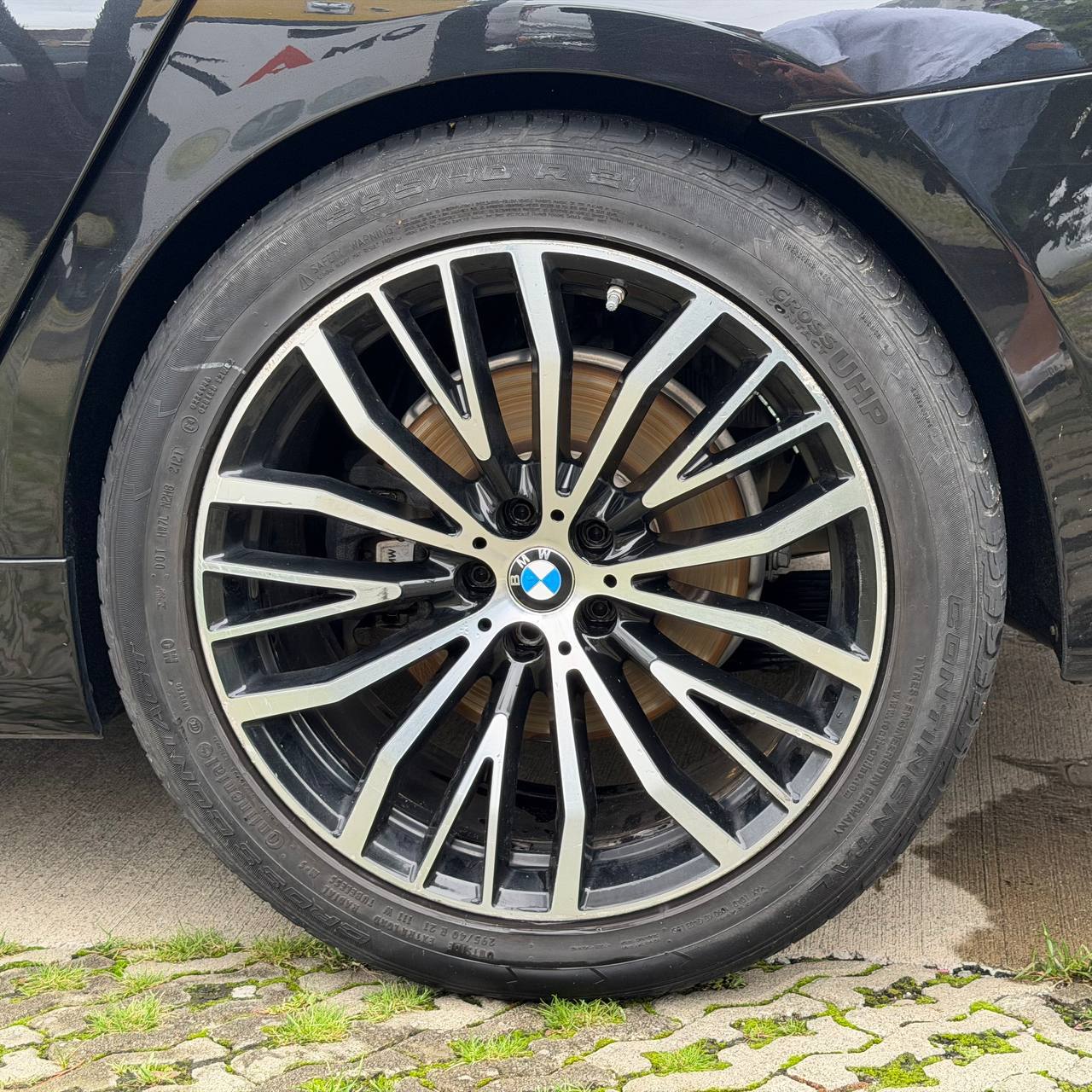 Летняя шина 295/40 R21, 2 шт.