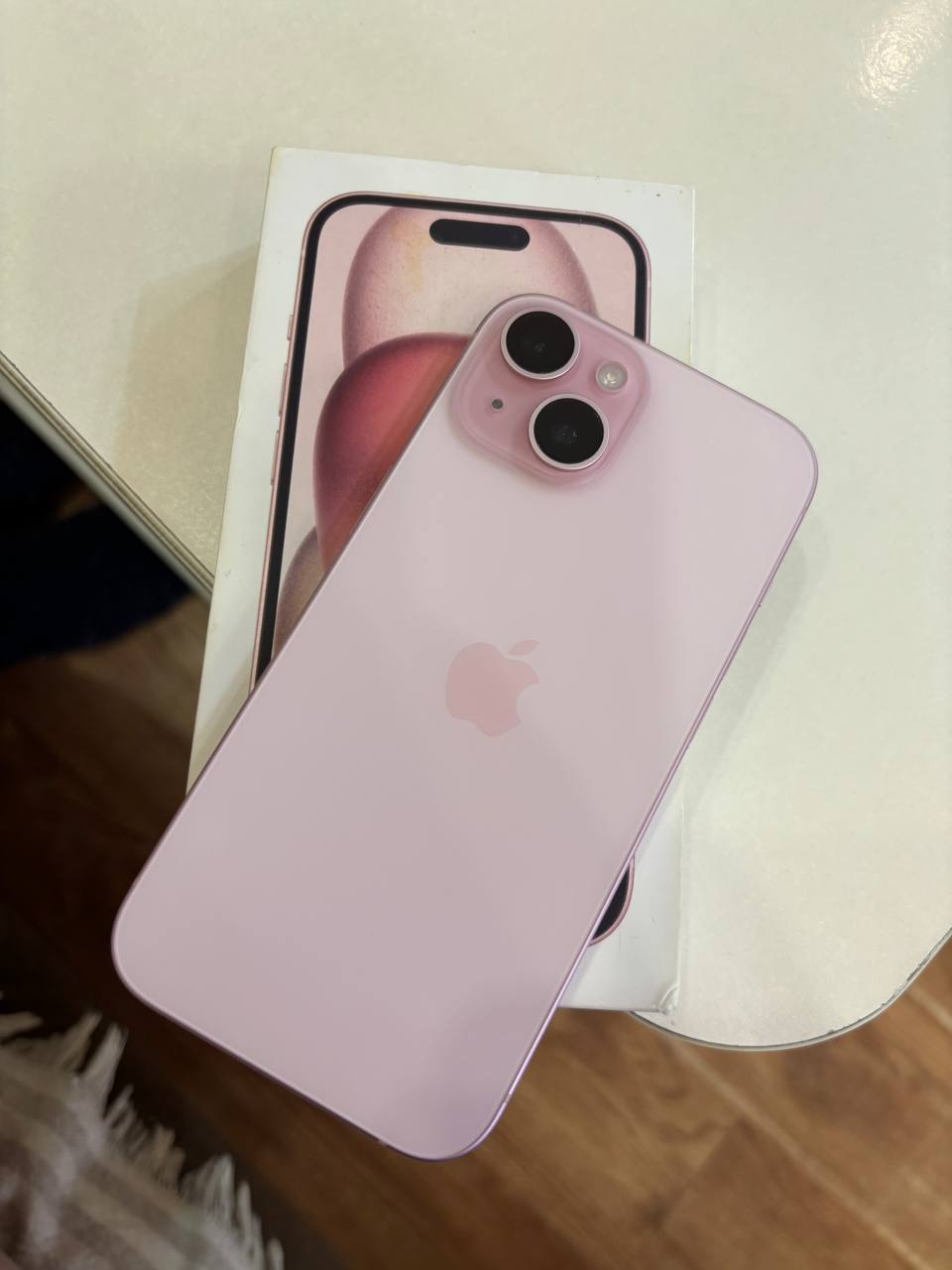 Apple iPhone 15