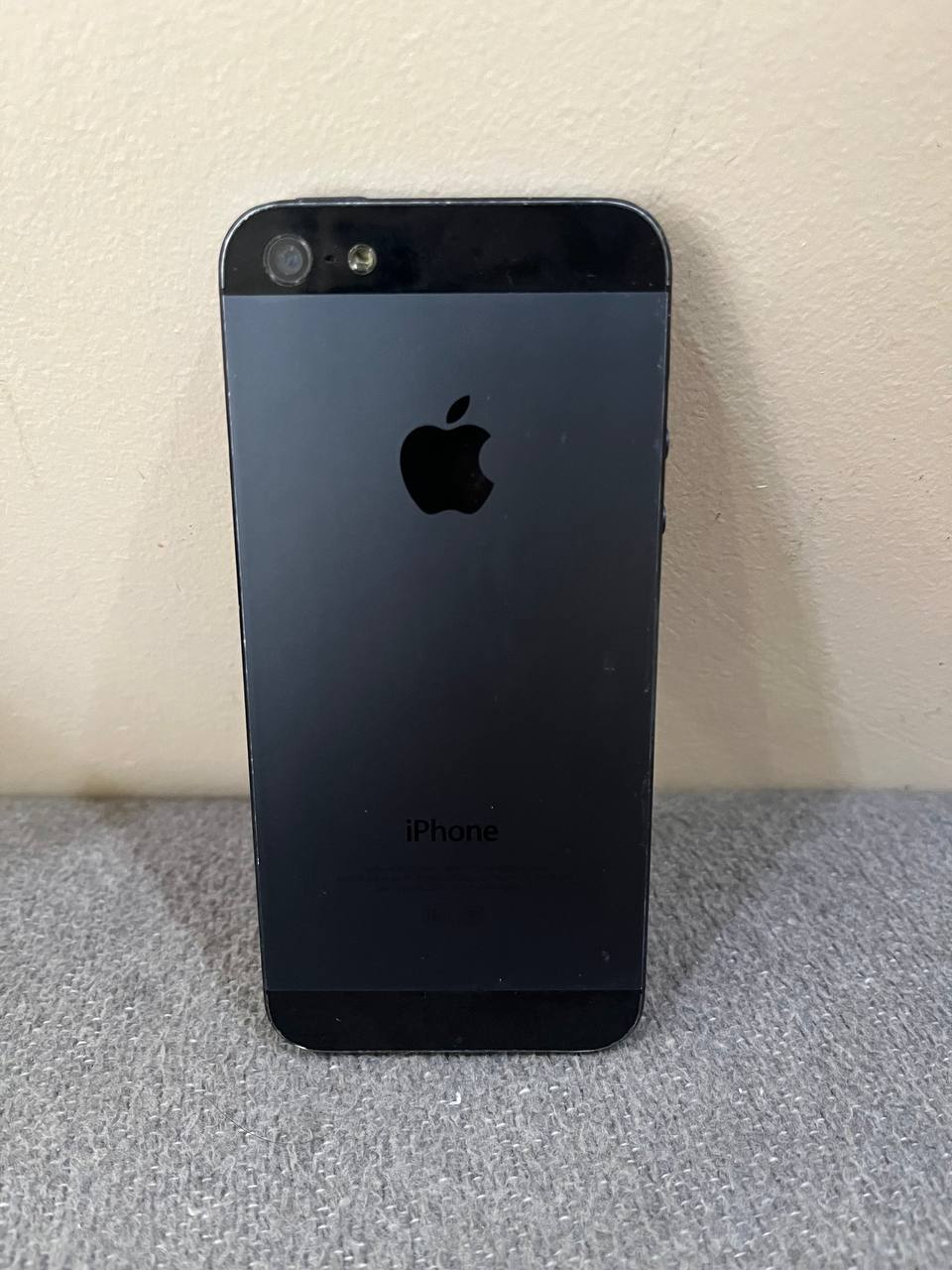 iPhone 5 16GB черный