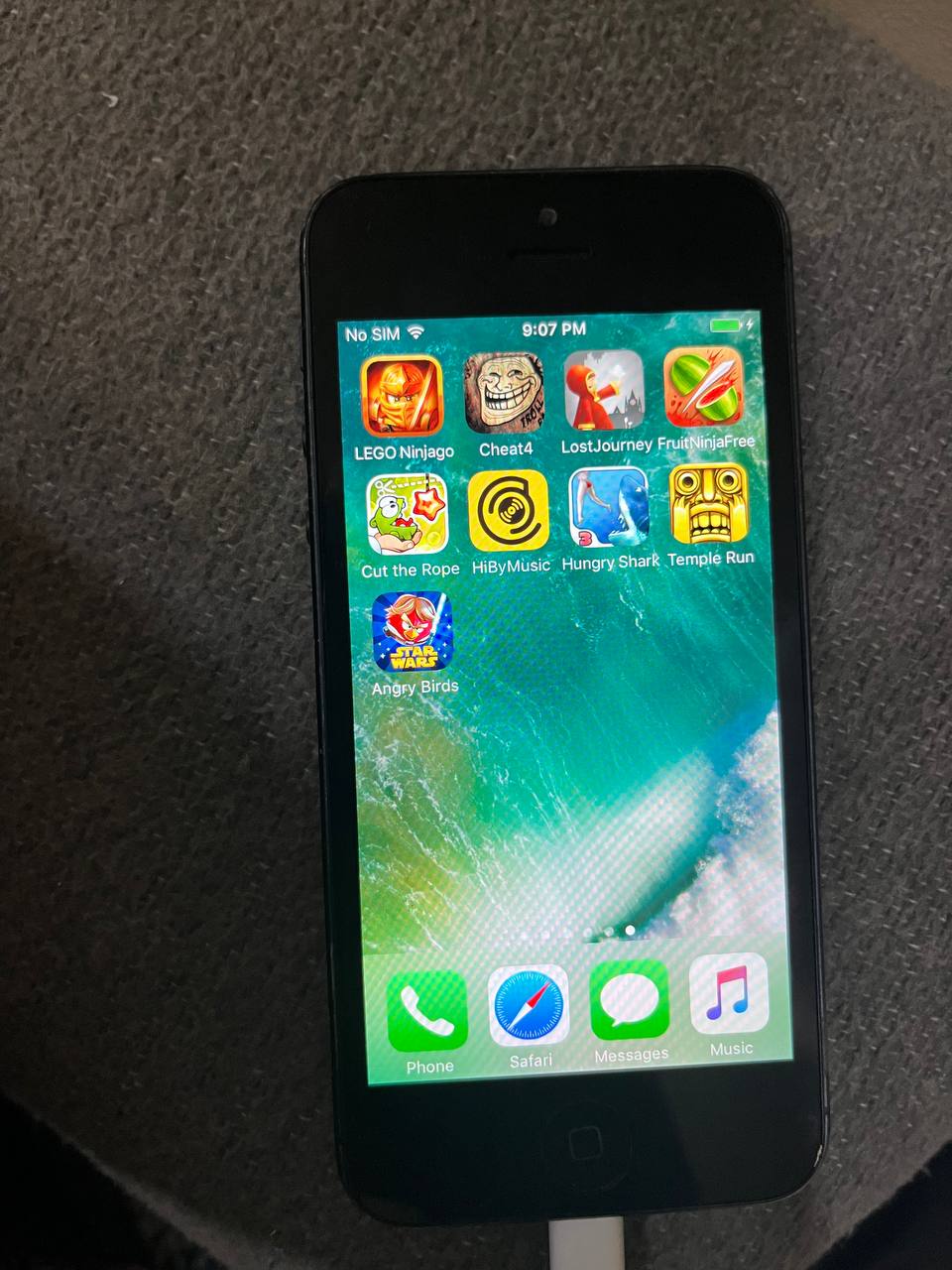 iPhone 5 16GB черный