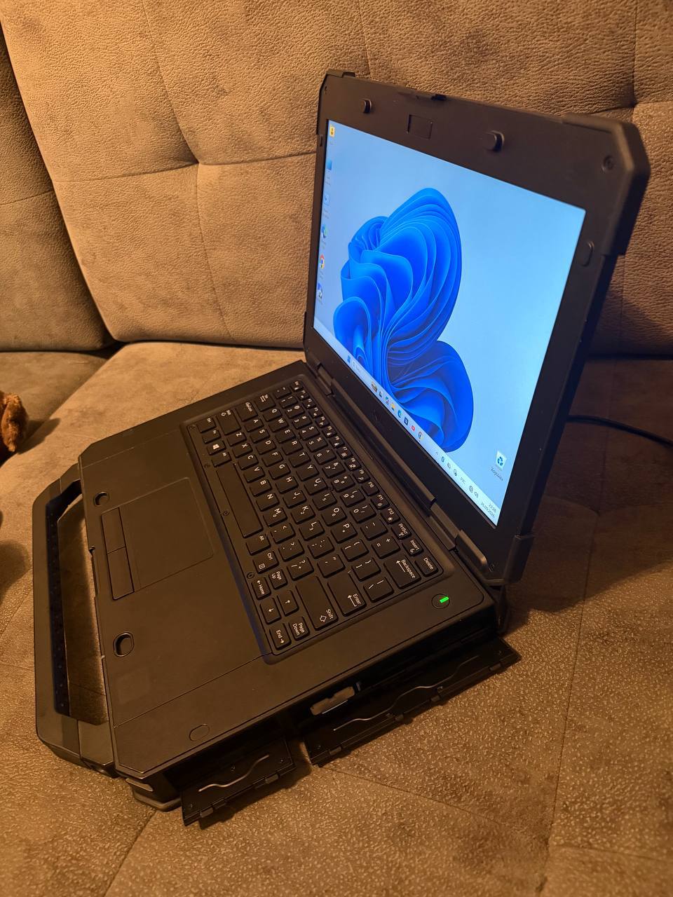 Защищённый ноутбук Dell Latitude 5424 Rugged