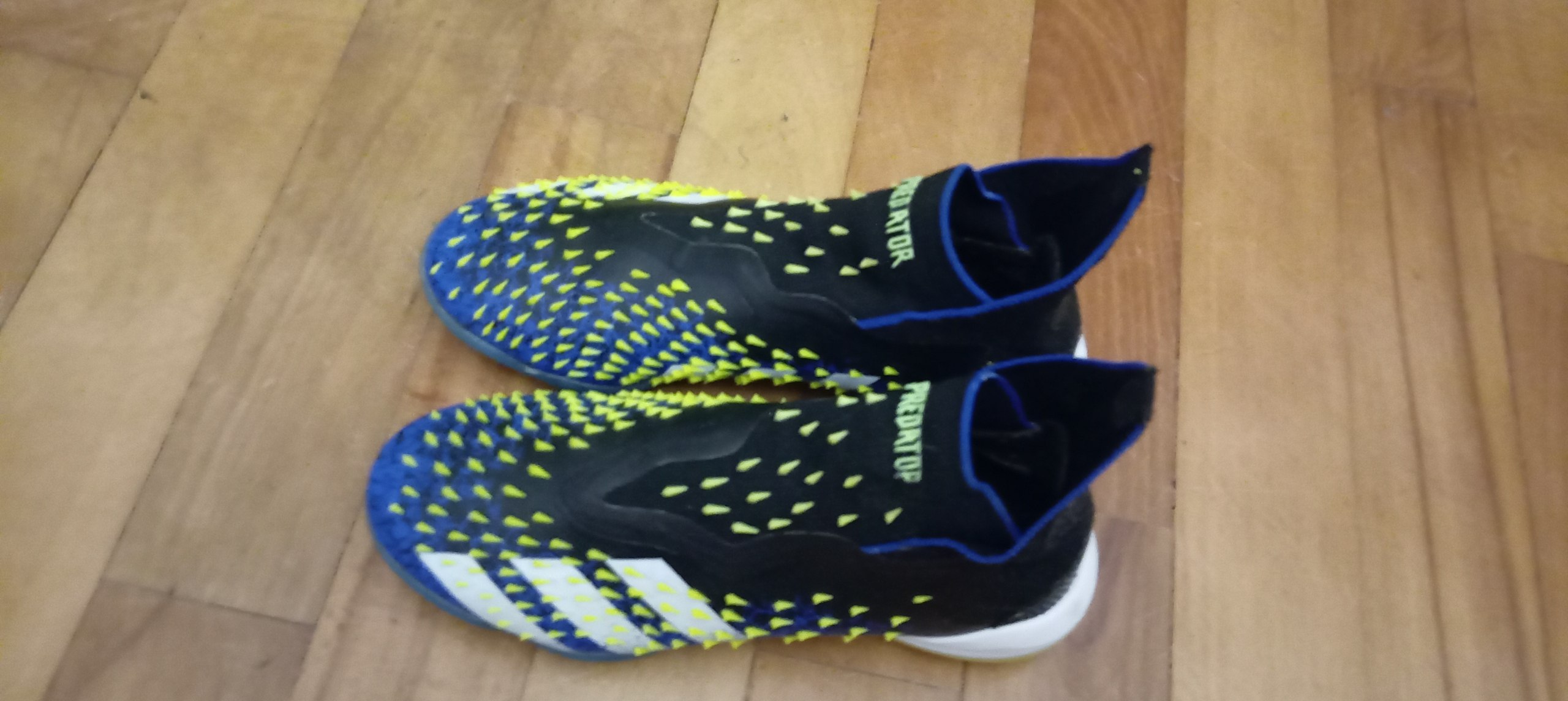 Кроссовки Adidas Predator Demon Skin, размер 36