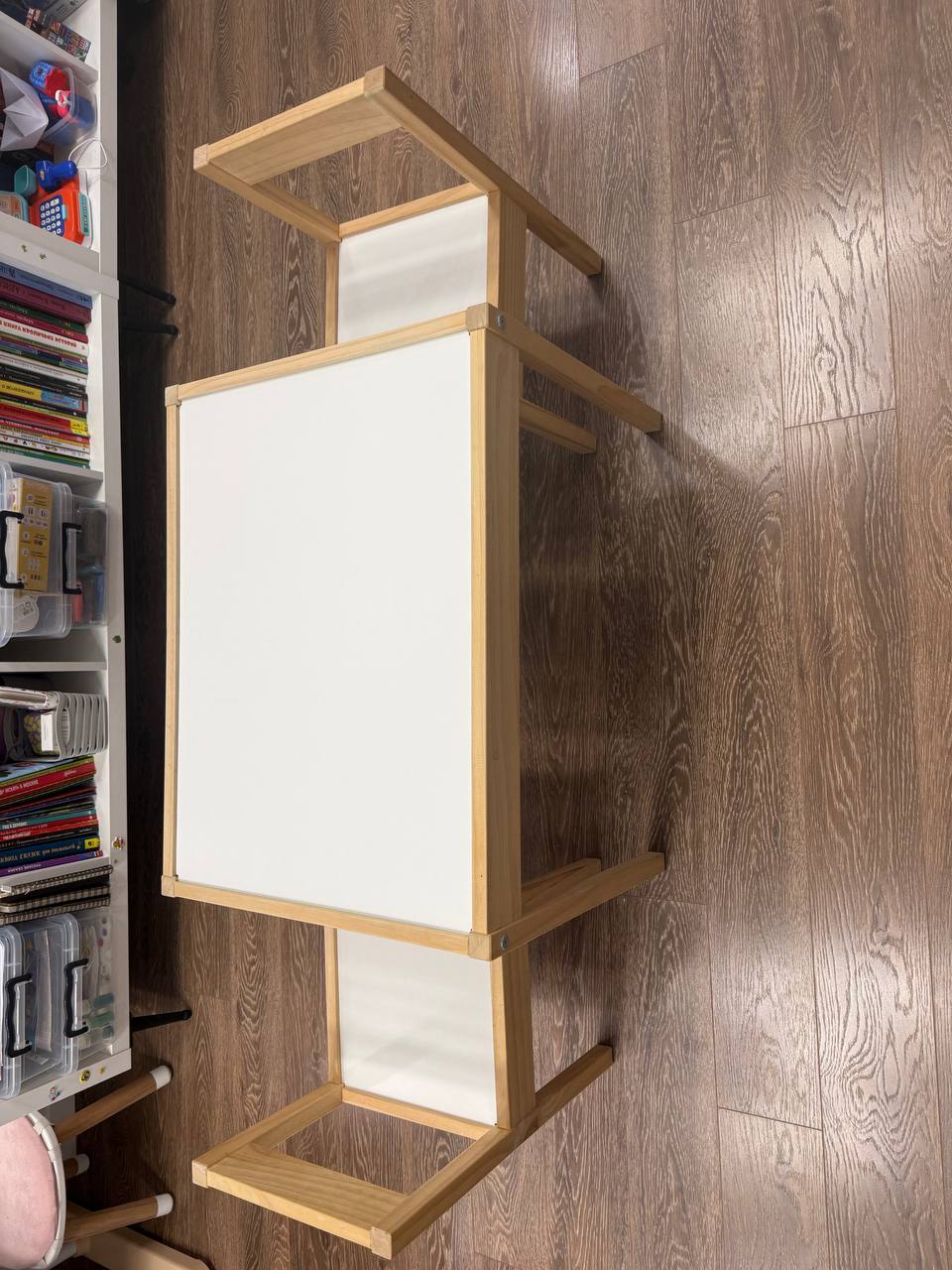 Детский набор IKEA: стол + 2 стула
