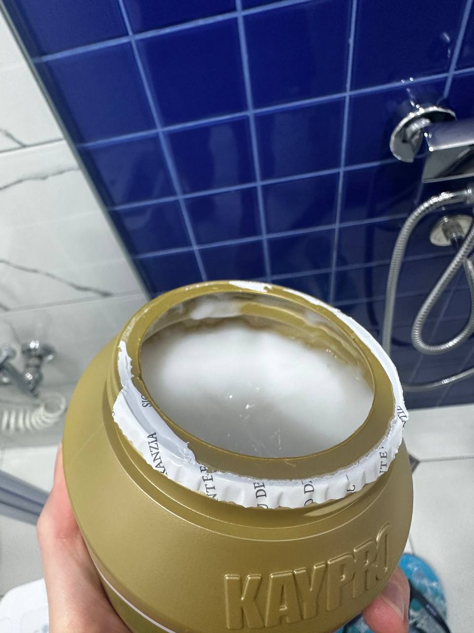 Маска для волос, 80-75% в банке