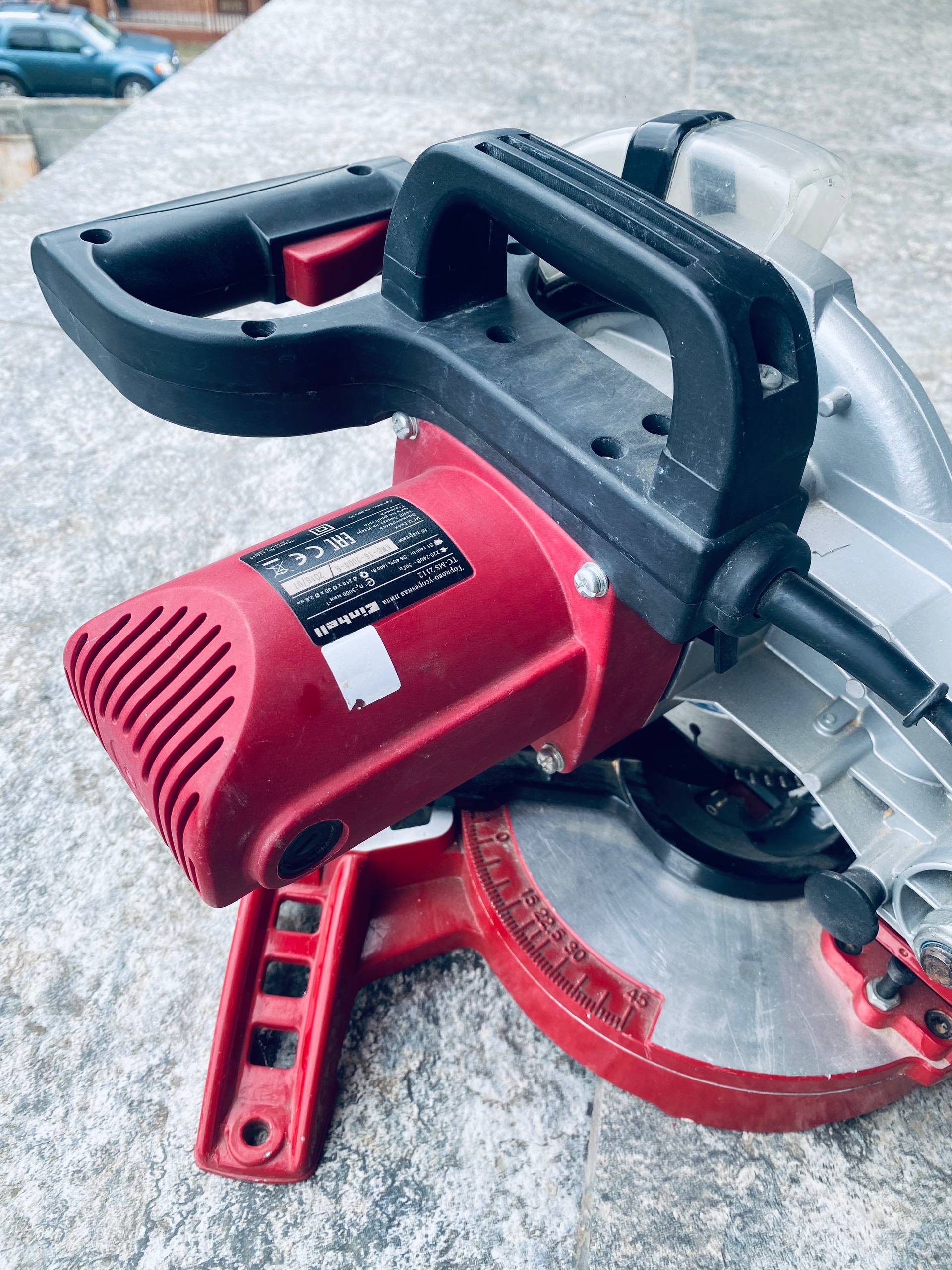 Торцовочная пила Einhell TC-MS 2112
