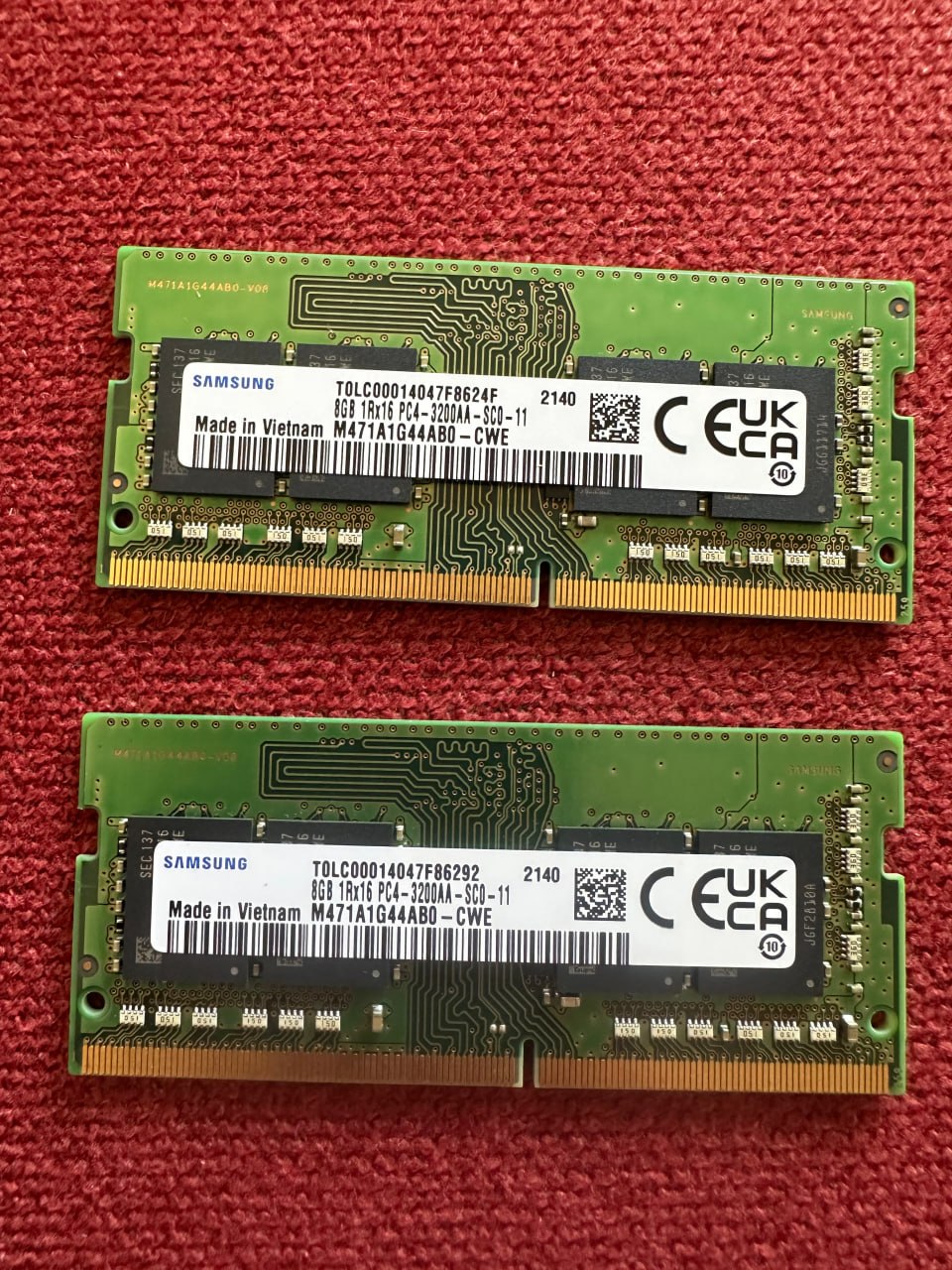 Оперативная память Samsung DDR4 3200 МГц 2x8GB (M471A1G44AB0-CWE)
