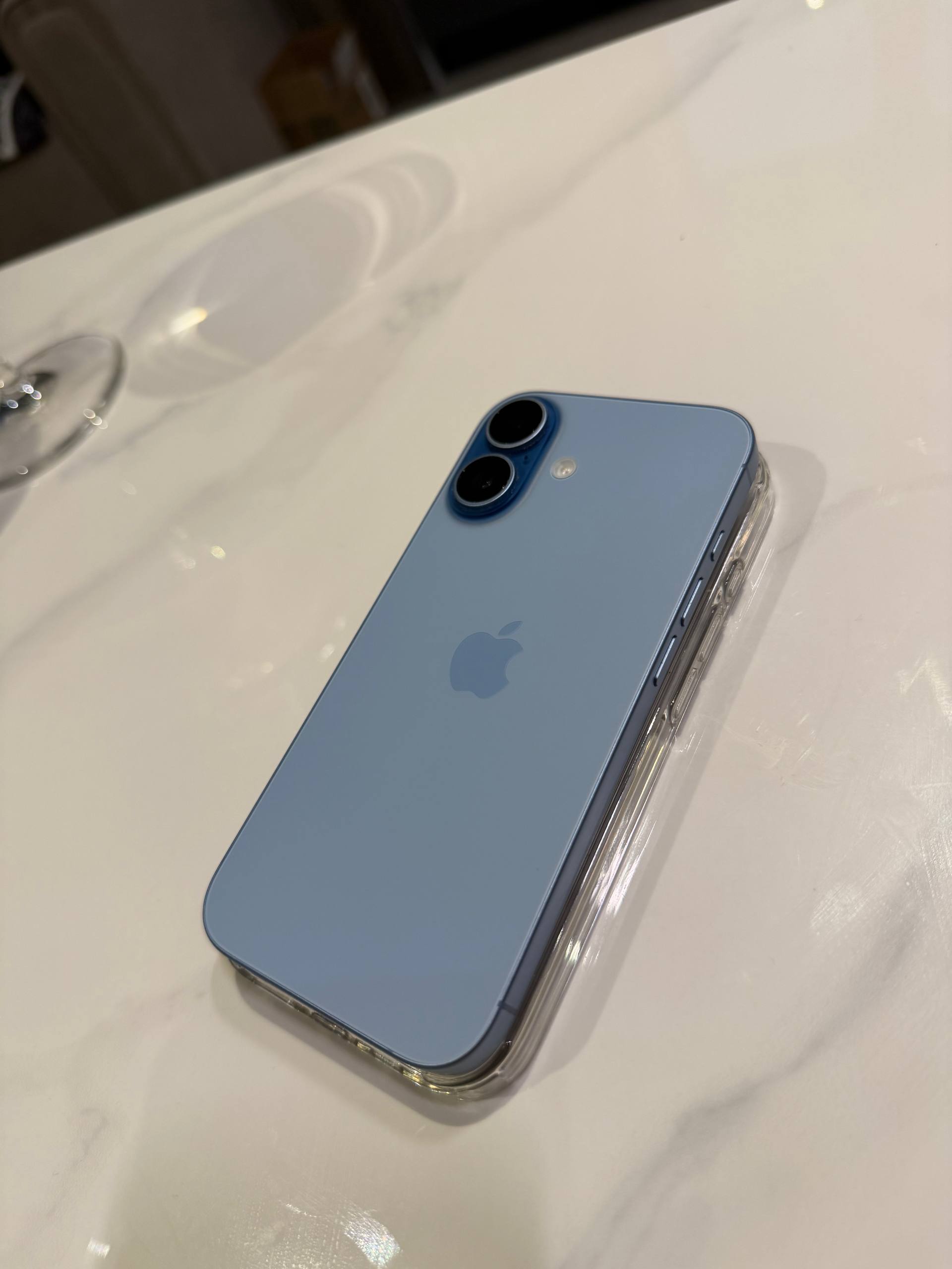 iPhone 17 256ГБ