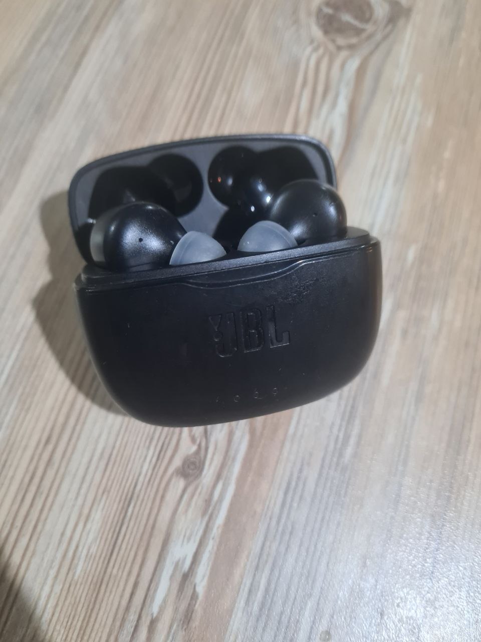 Беспроводные наушники JBL Tune 215TWS