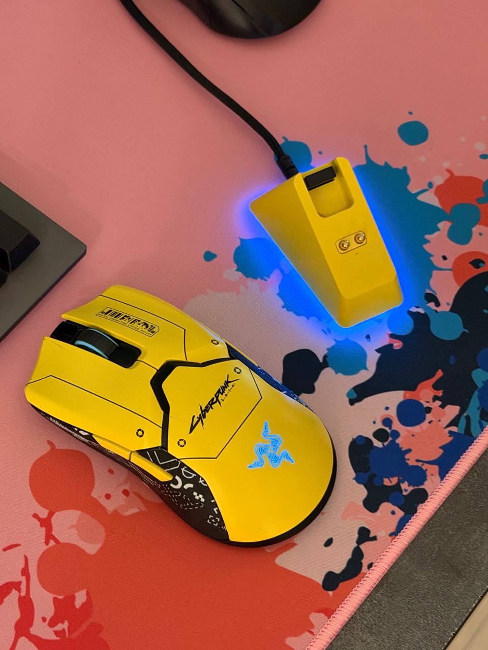 Игровая мышь Razer Viper Ultimate Cyberpunk