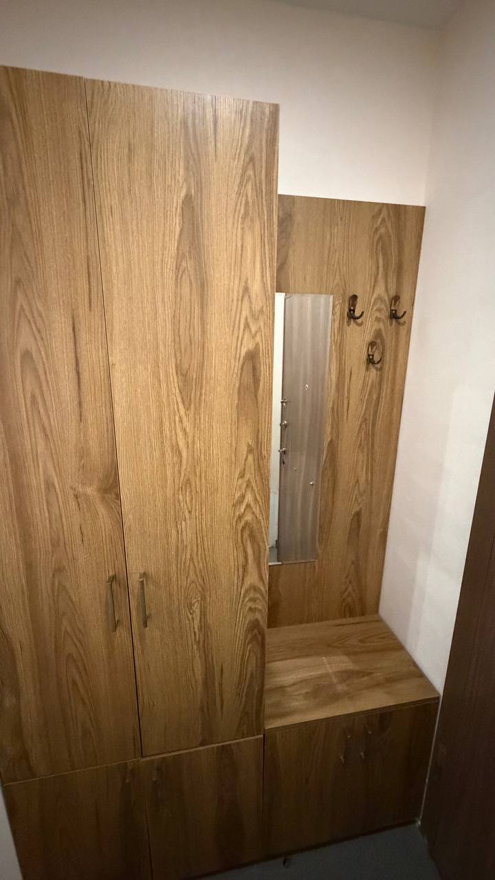 Раскладной диван 180 см