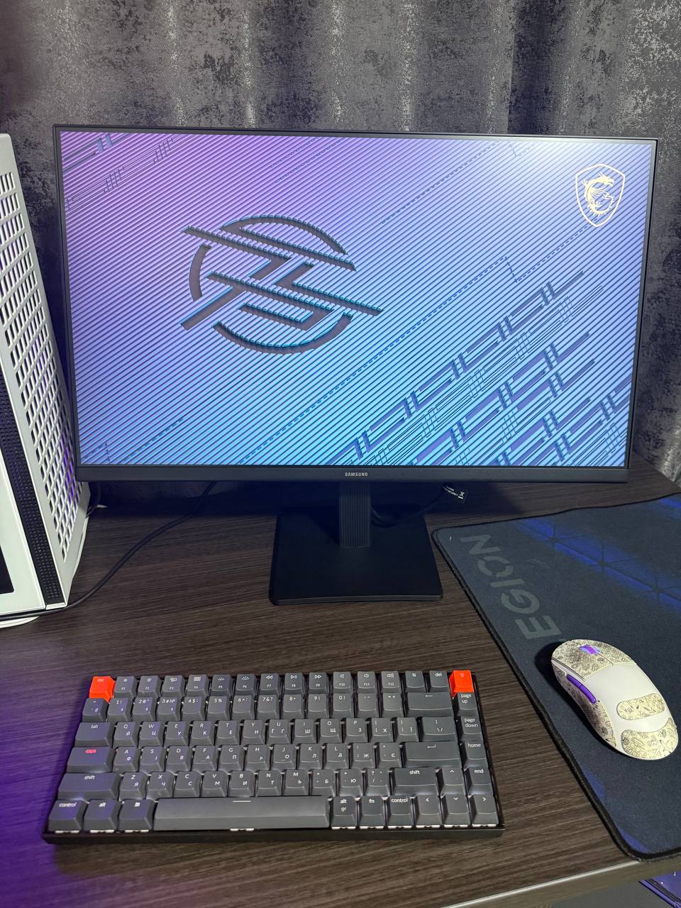 Монитор Samsung 24" S24D300GAI