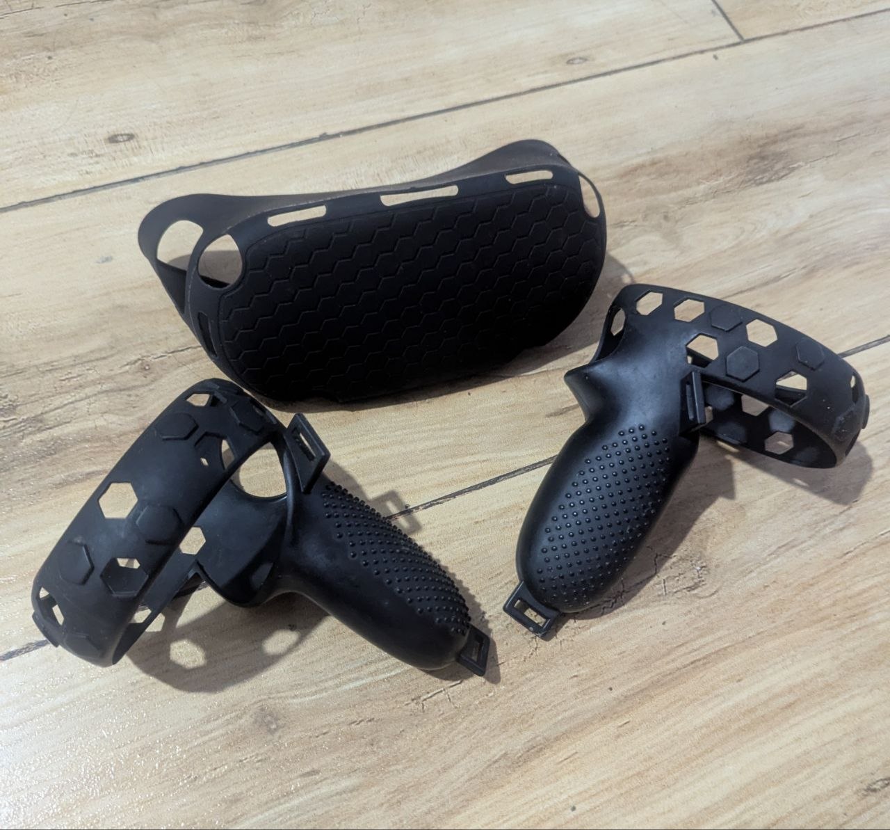 Комплект черных силиконовых чехлов для Oculus Quest 2