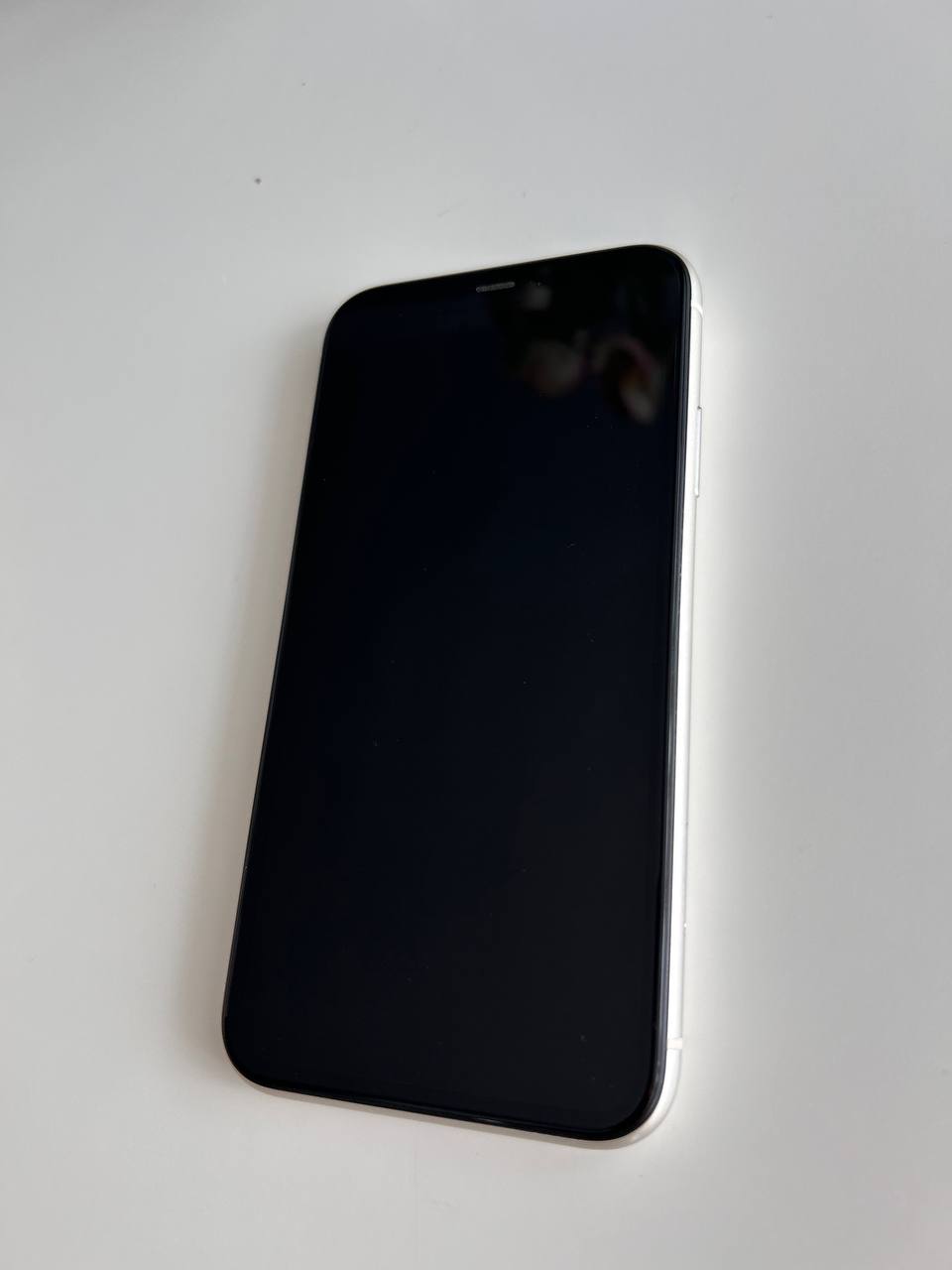 iPhone 11 64GB белый