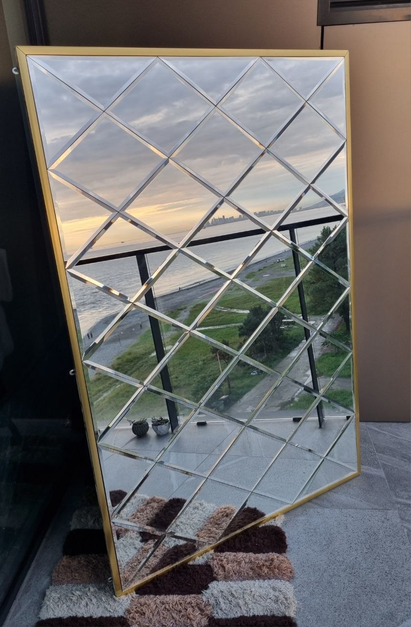 Большое декоративное зеркало Art Deco 111×167 см