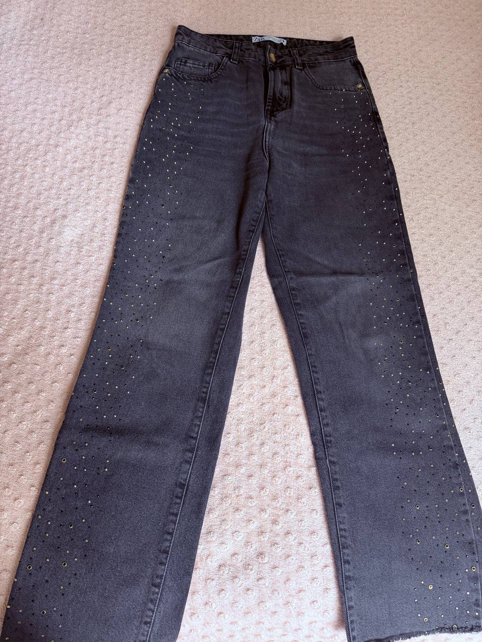 Джинсы Zara со стразами, прямые, размер 36