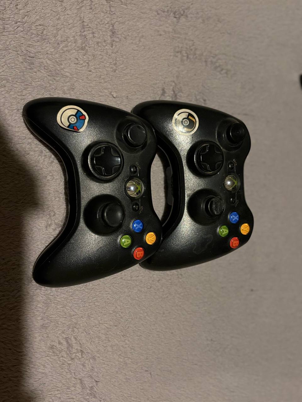 Xbox 360 Slim + 8 игр + 2 джойстика