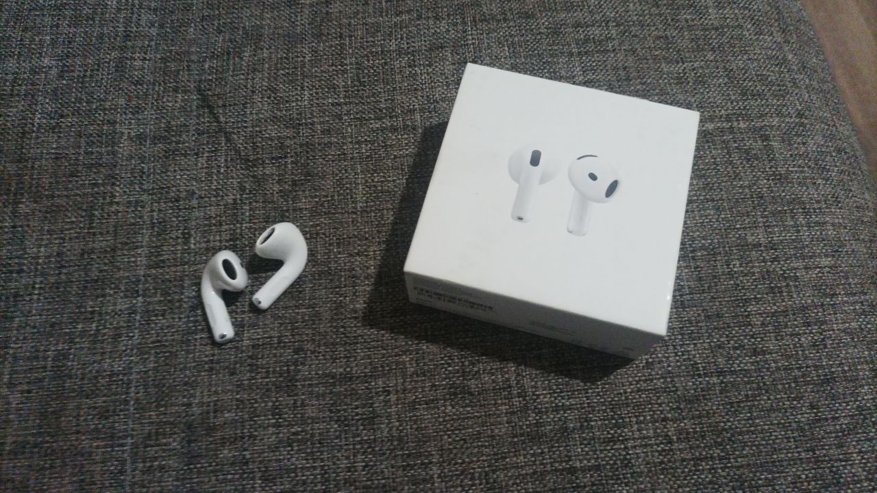 AirPods 4 (без кейса, с коробкой)