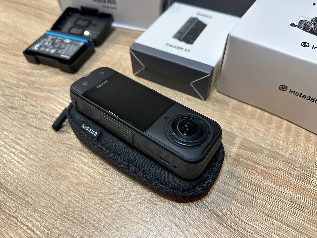 Insta360 X5 камера, стандартный комплект