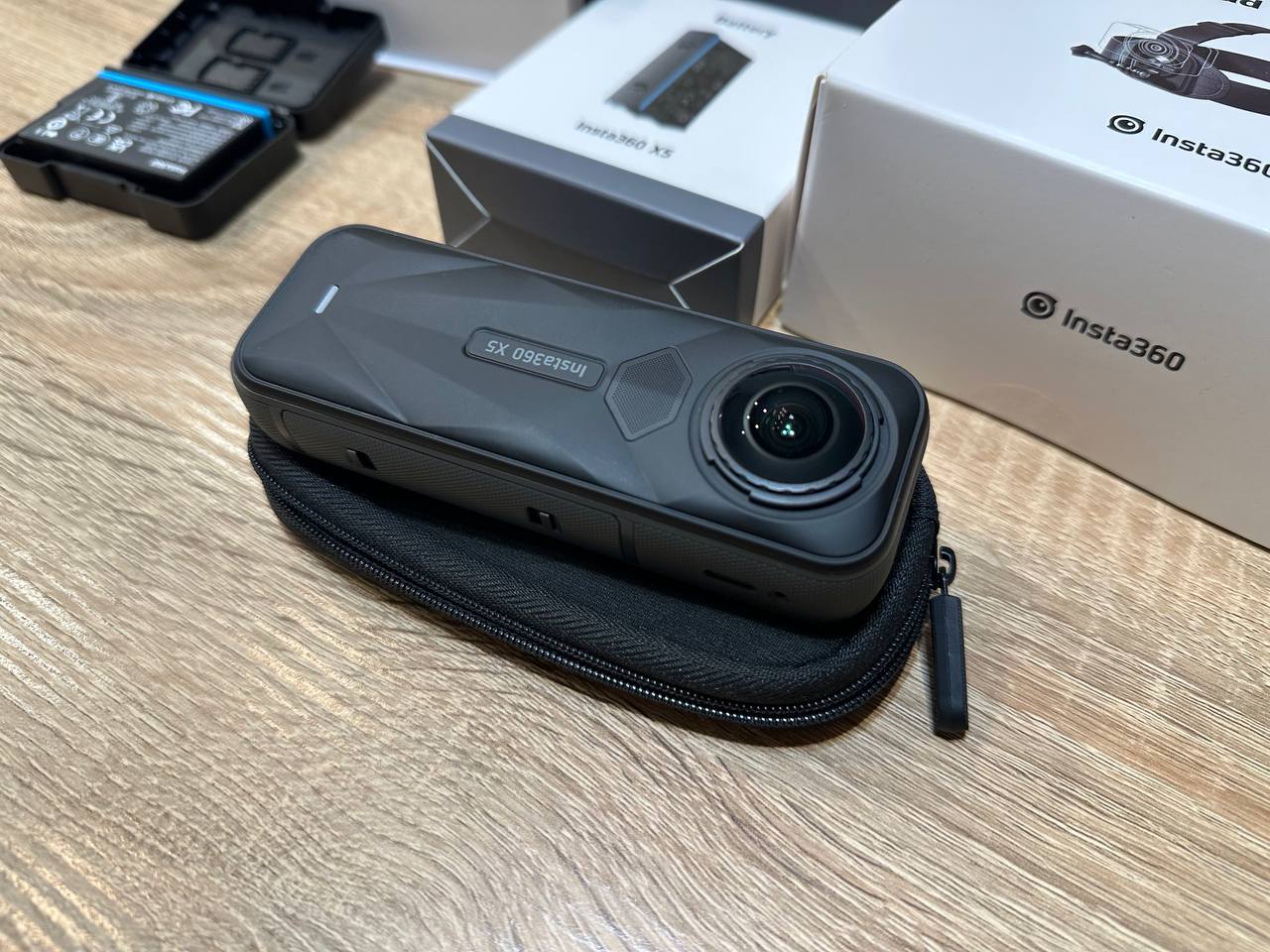 Insta360 X5 камера, стандартный комплект