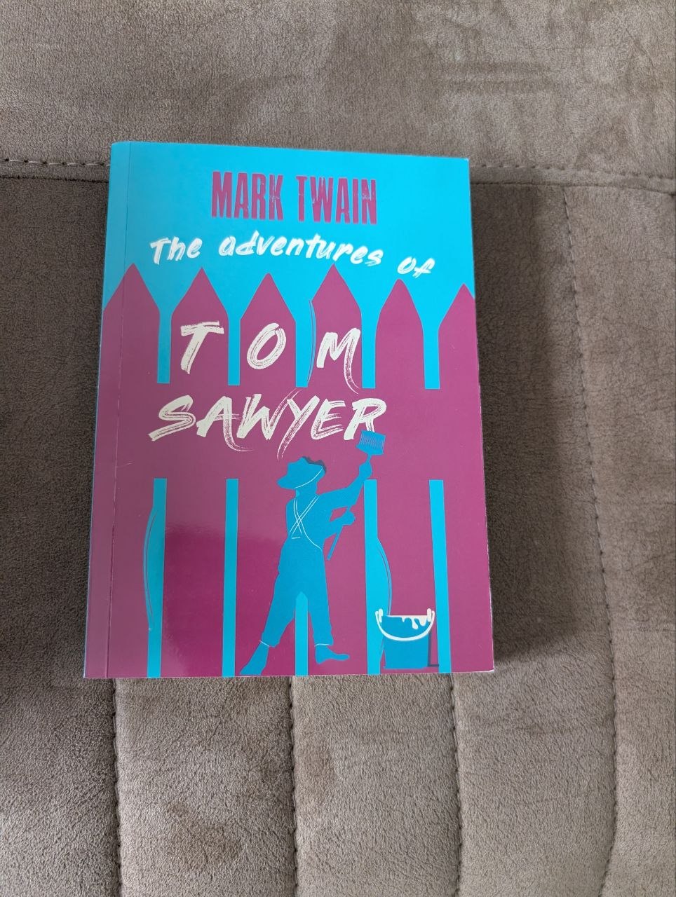 Книга «Том Сойер» (англ.)