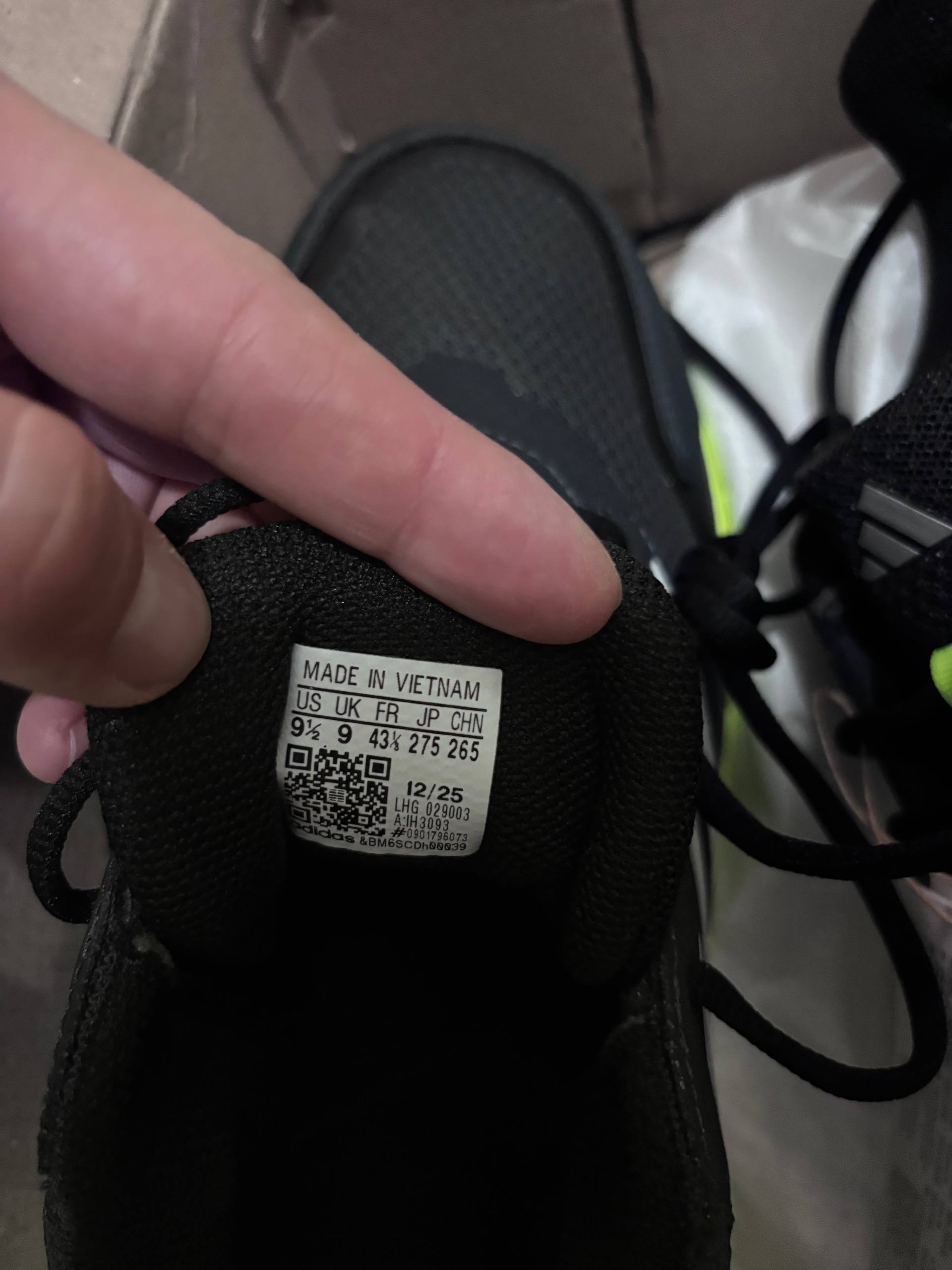 Кроссовки Adidas CourtJam Control 3, 43⅓ (9UK / 10.5US)