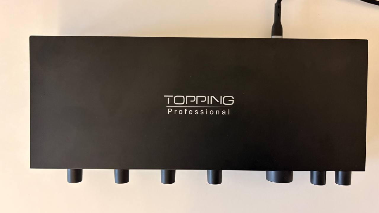 Topping Professional E4x4 Pre USB аудиоинтерфейс