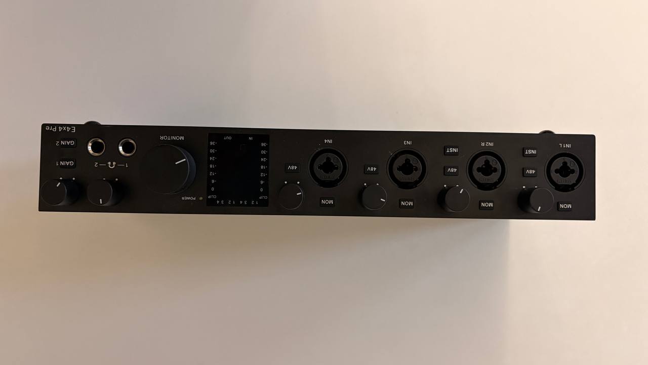 Topping Professional E4x4 Pre USB аудиоинтерфейс