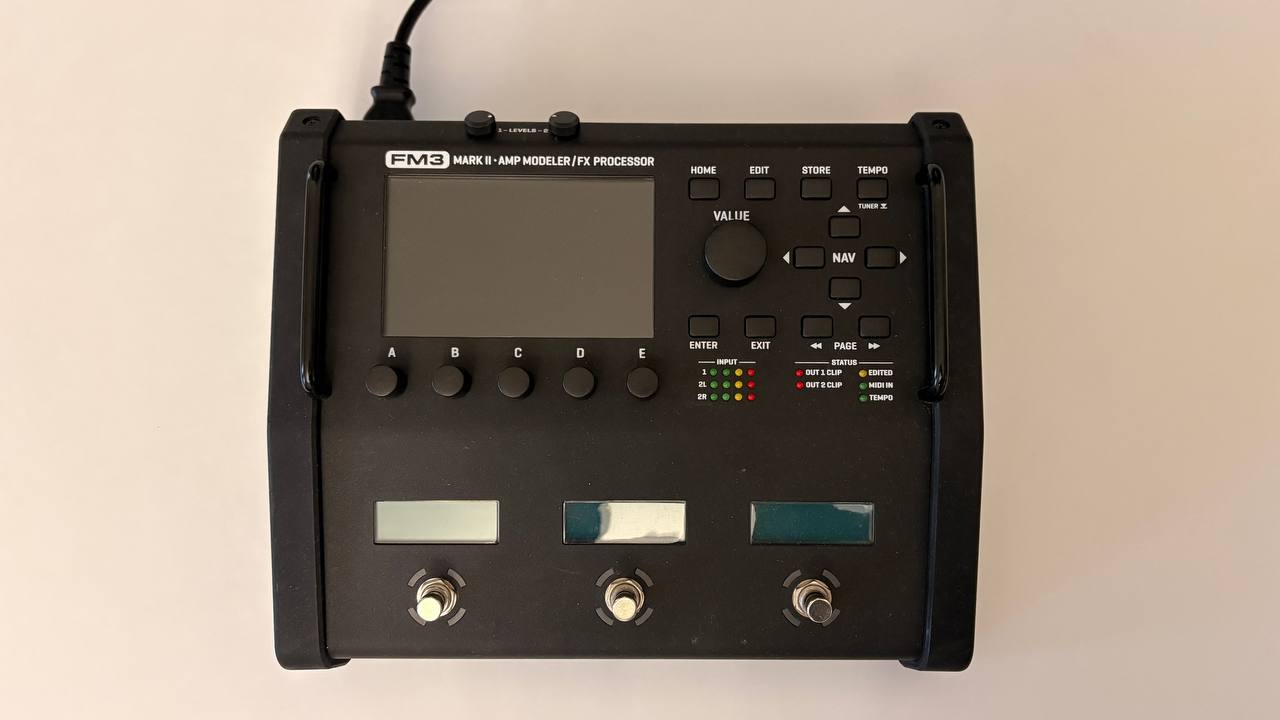 Гитарный процессор Fractal Audio FM3 + педаль экспрессии EV-2