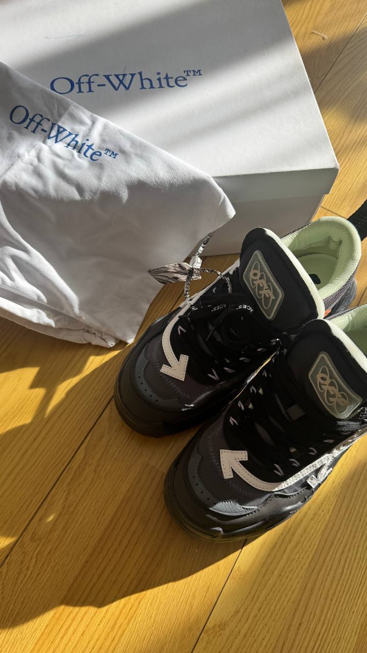 Кроссовки Off-White Odsy-1000, 44 (на 43), новые