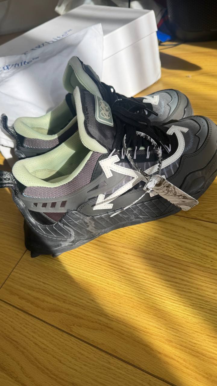 Кроссовки Off-White Odsy-1000, 44 (на 43), новые
