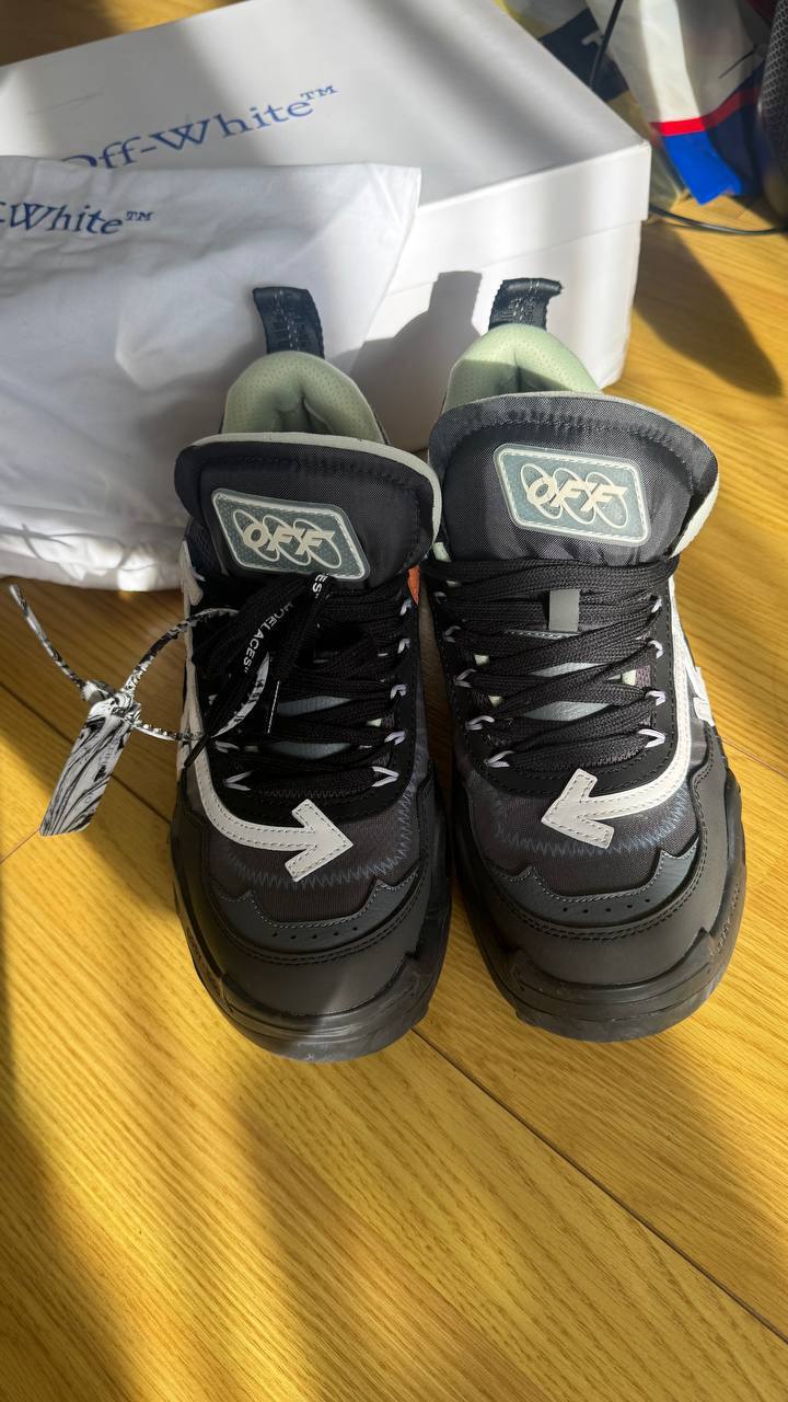 Кроссовки Off-White Odsy-1000, 44 (на 43), новые