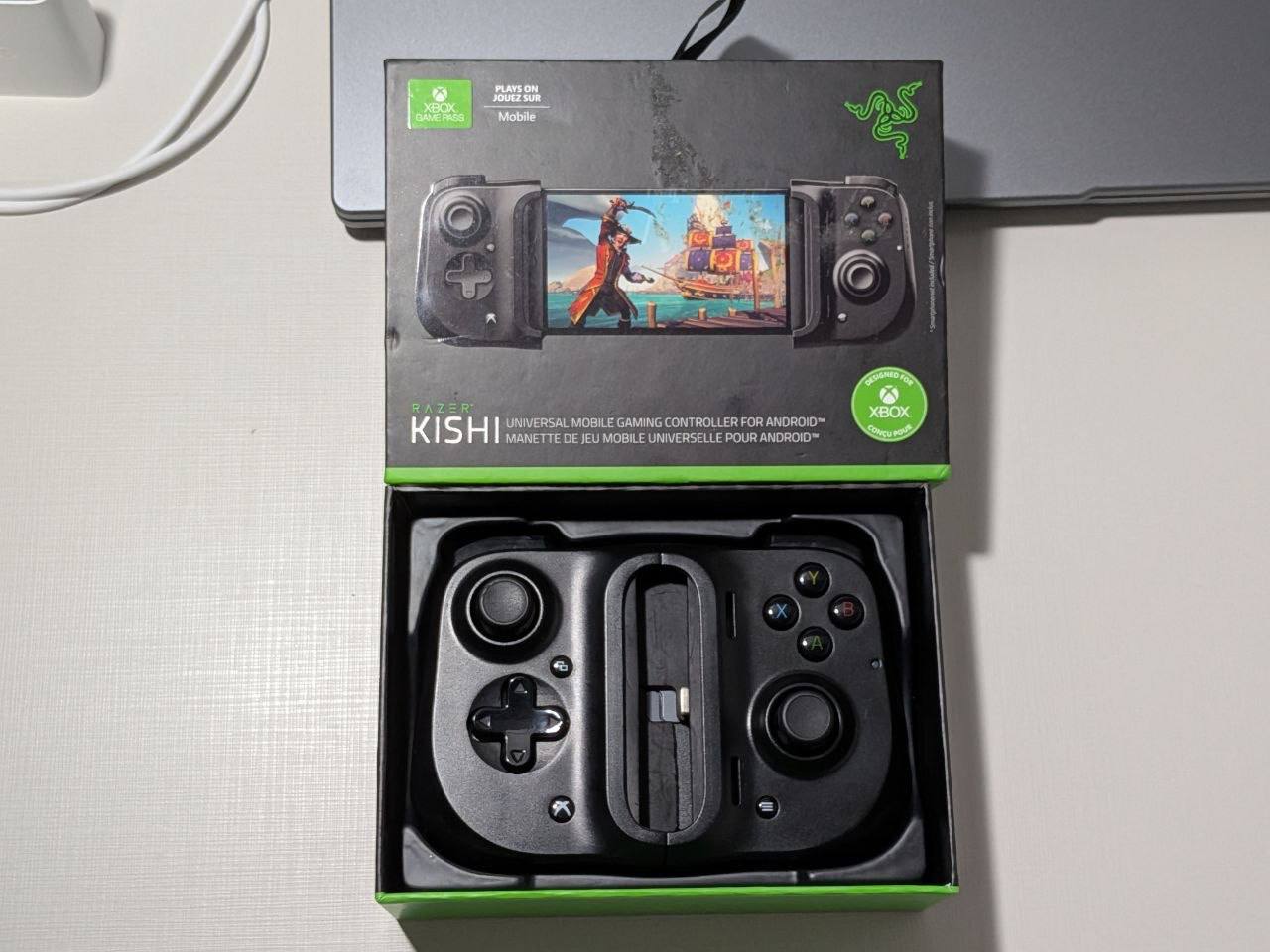 Геймпад Razer Kishi (Android)