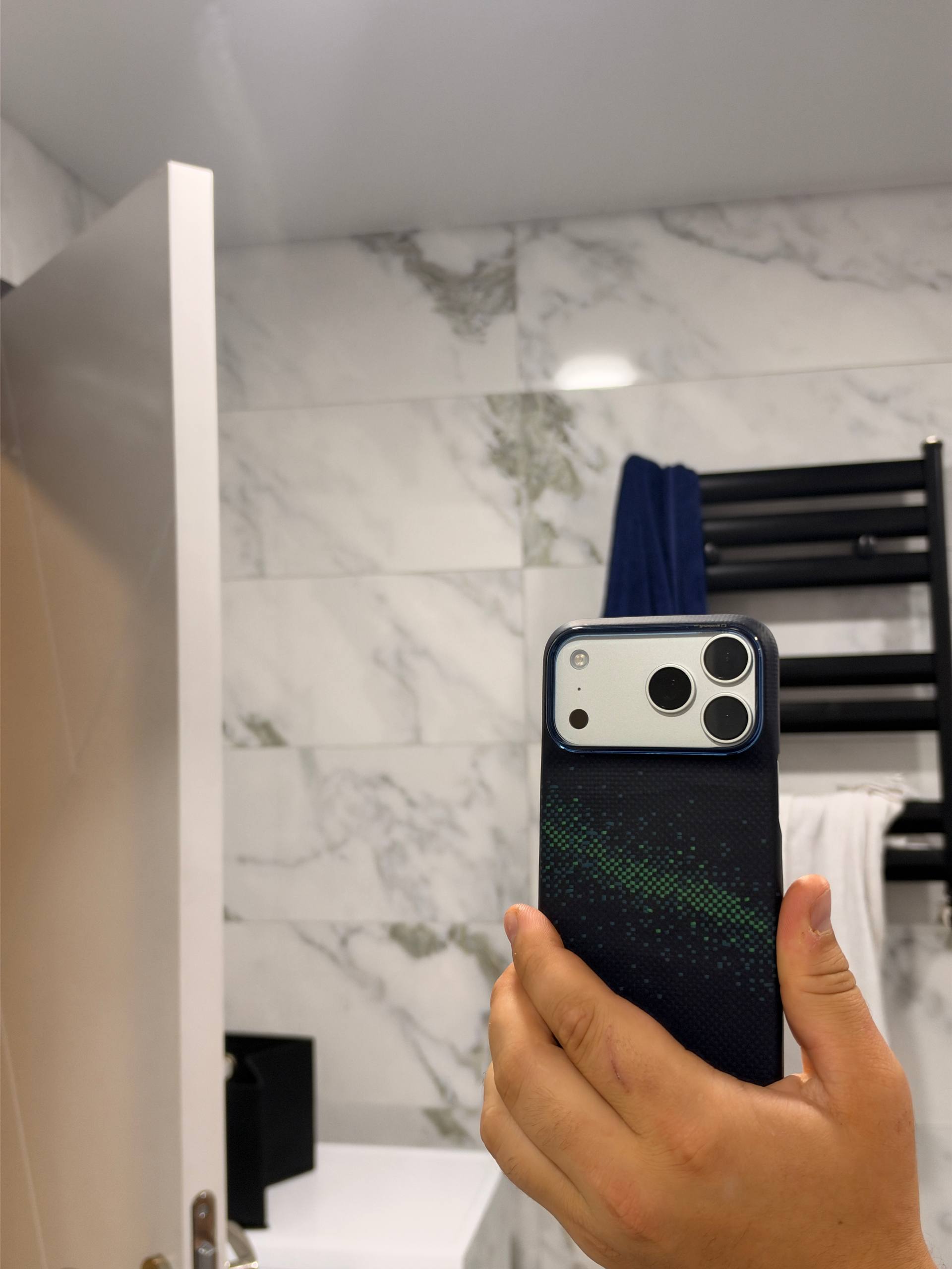 Оригинальный чехол Pitaka для iPhone 18 Pro с коробкой