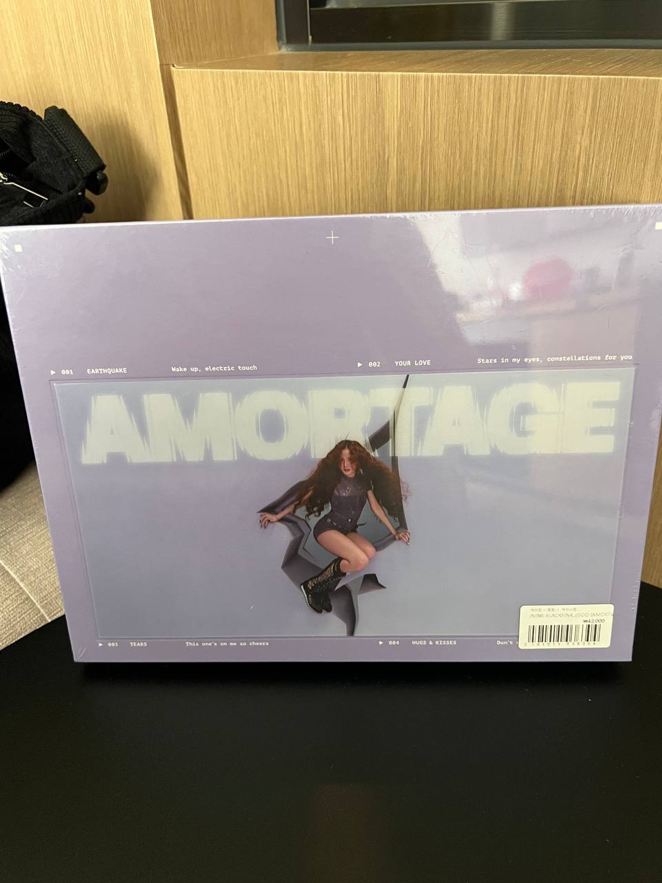 Альбом JISOO (BLACKPINK) — AMORTAGE, Exclusive Edition, Purple Ver.
