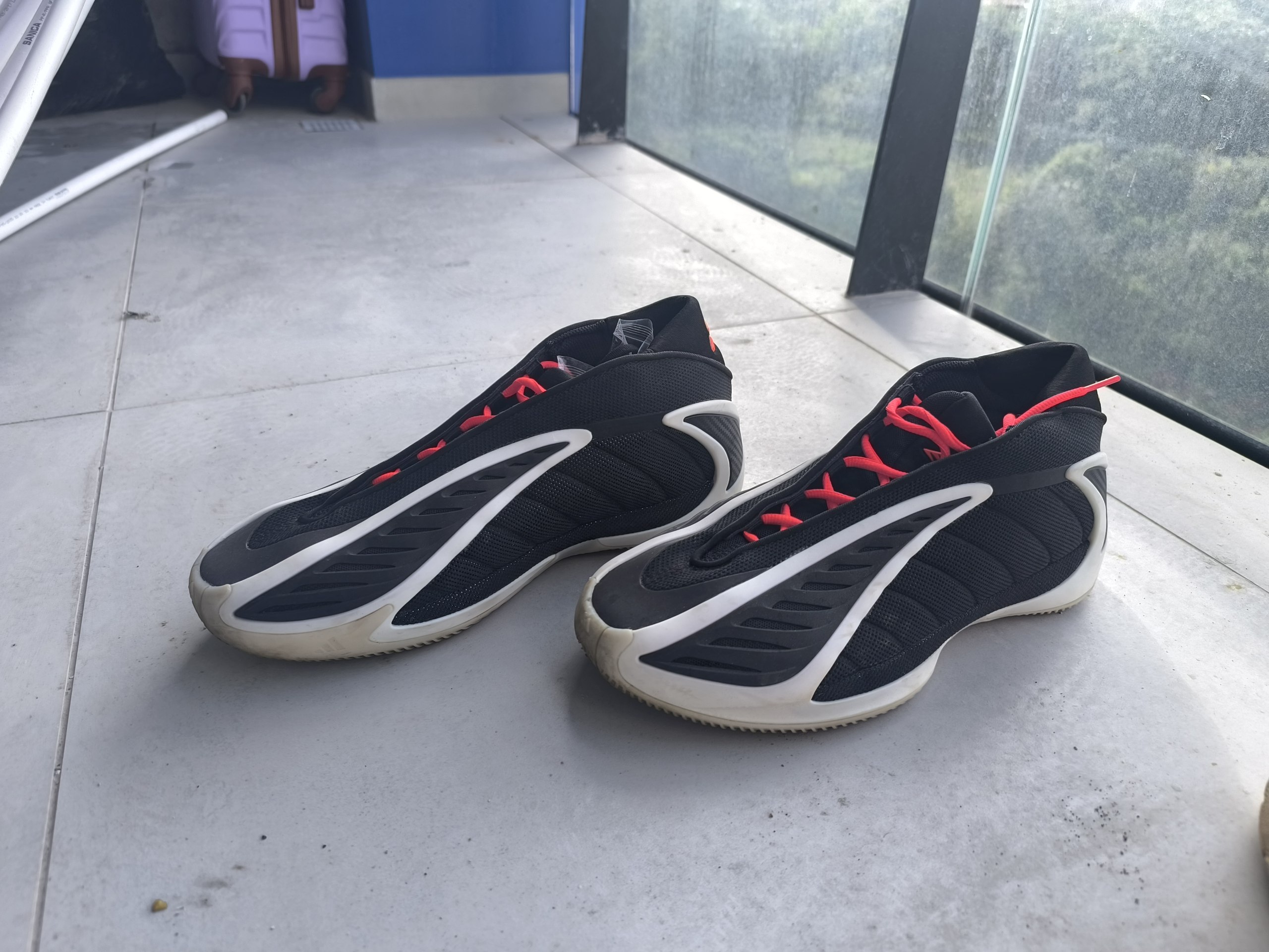Кроссовки Adidas Anthony Edwards 2 Core Black / Zero Metallic / Lucid Red