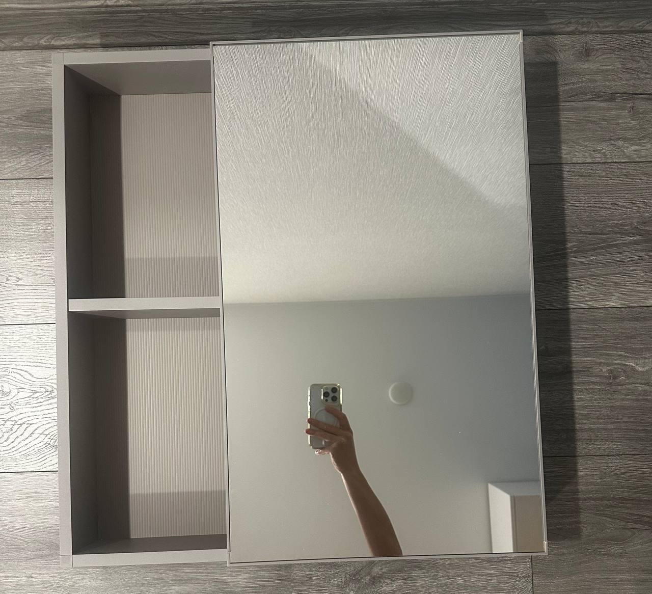 Зеркальный шкаф для ванной 55x60x8 см