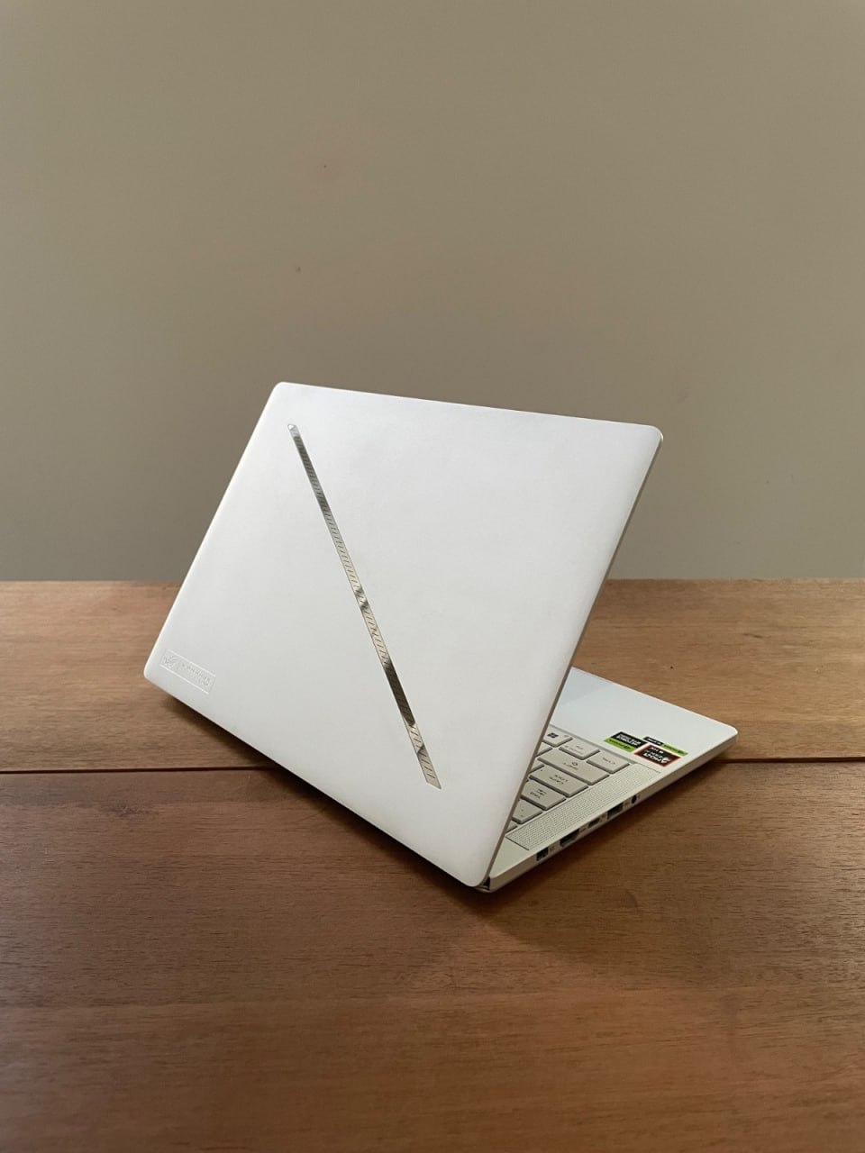 Игровой ноутбук ASUS ROG Zephyrus G14 14" 3K OLED