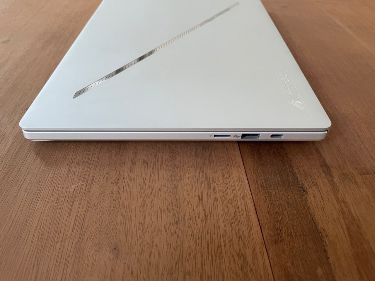 Игровой ноутбук ASUS ROG Zephyrus G14 14" 3K OLED