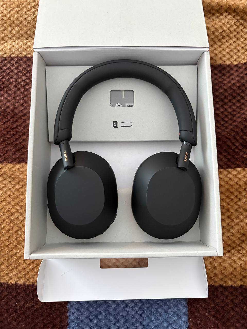 Наушники Sony WH-1000XM5SA